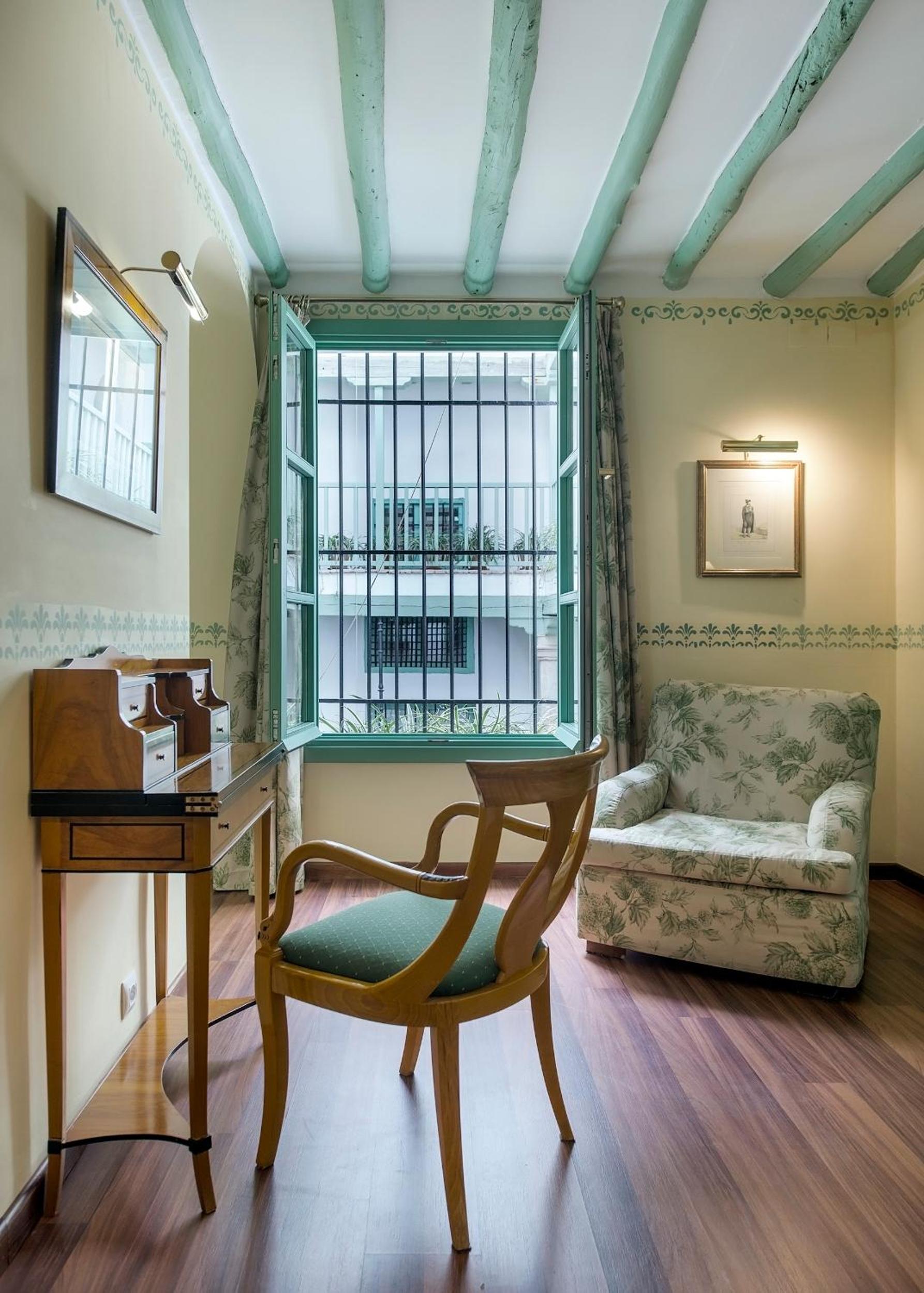Superior Double Room - Photo 9