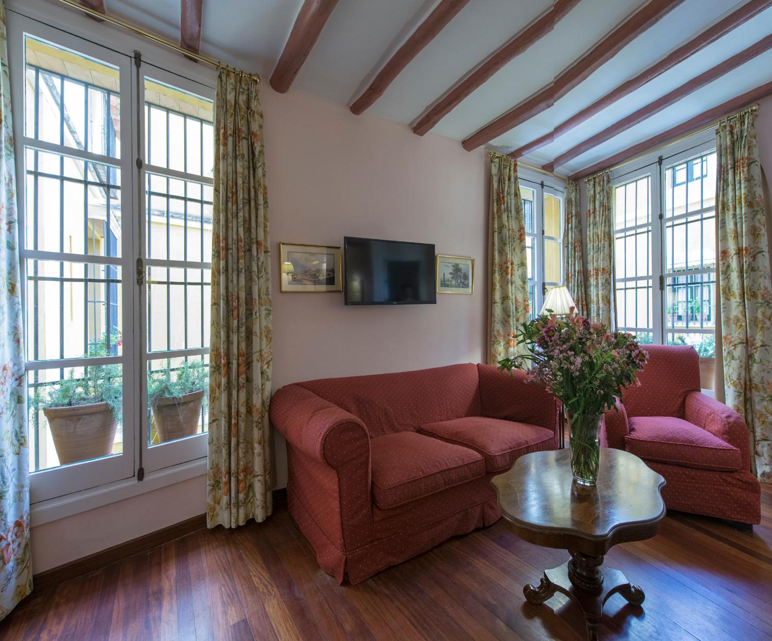 Superior Double Room - Photo 8