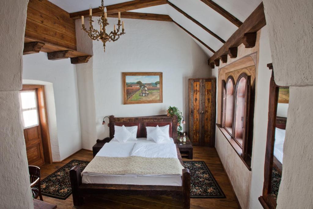 Double Room - Photo 8
