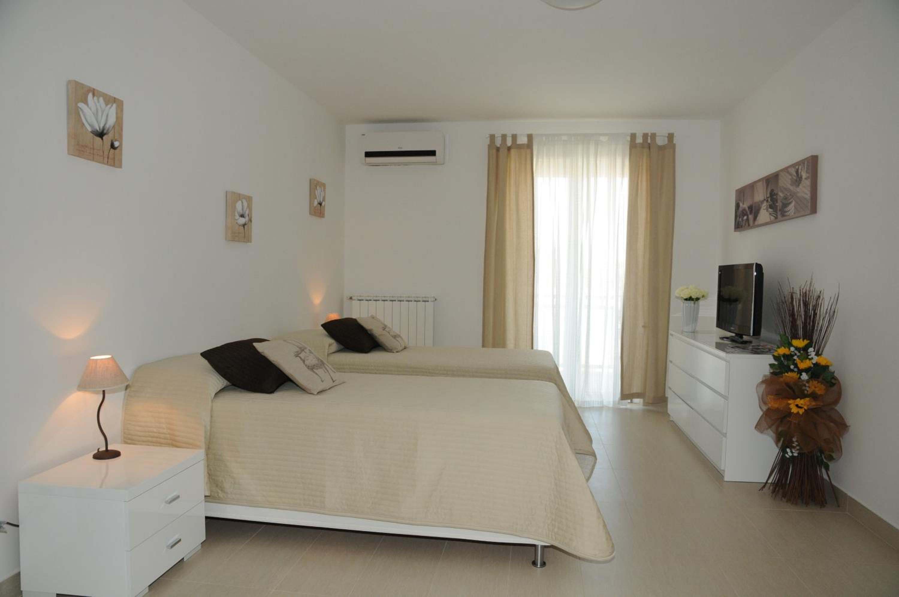 Triple Room - Photo 5