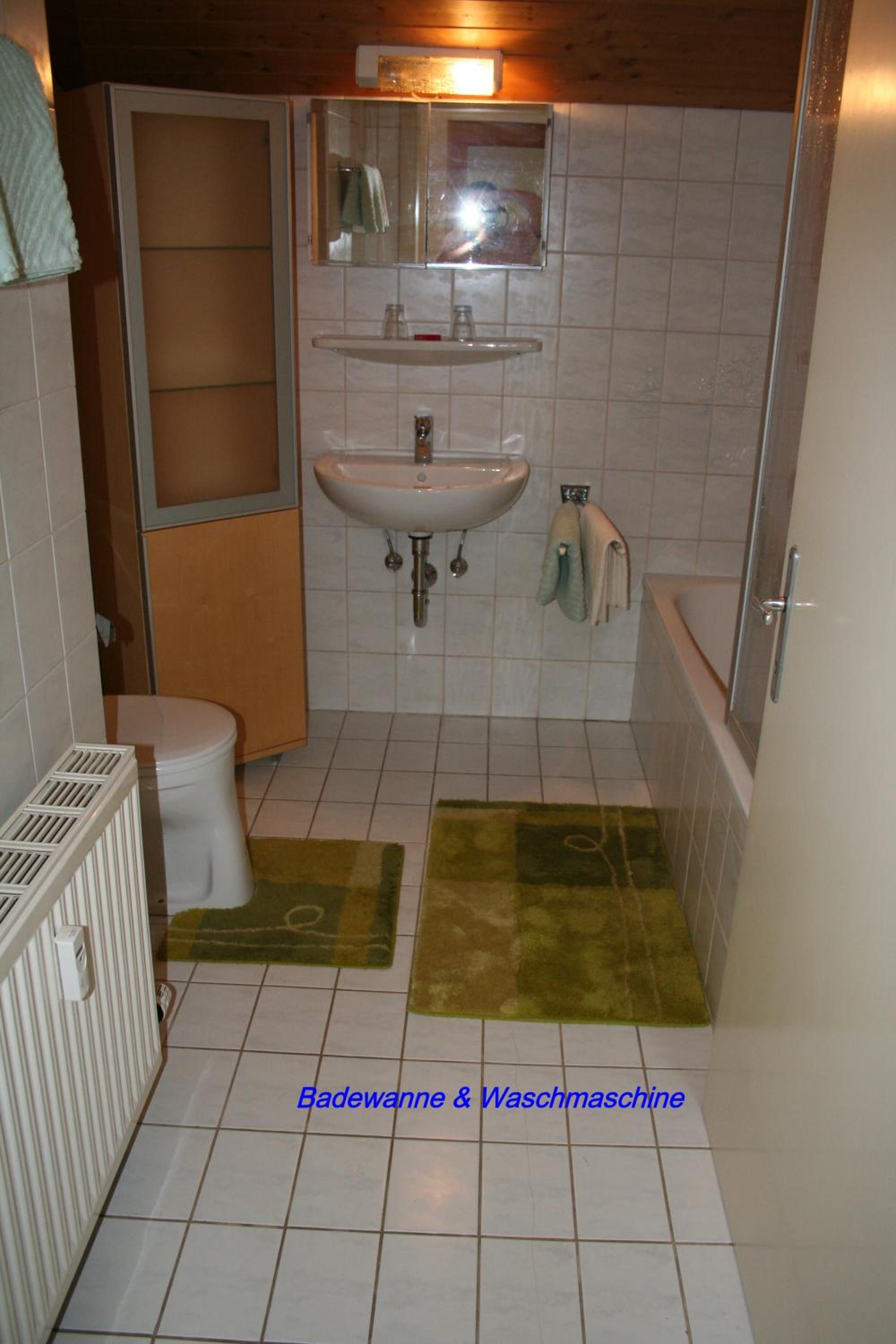 Apartment with Balcony photo 3