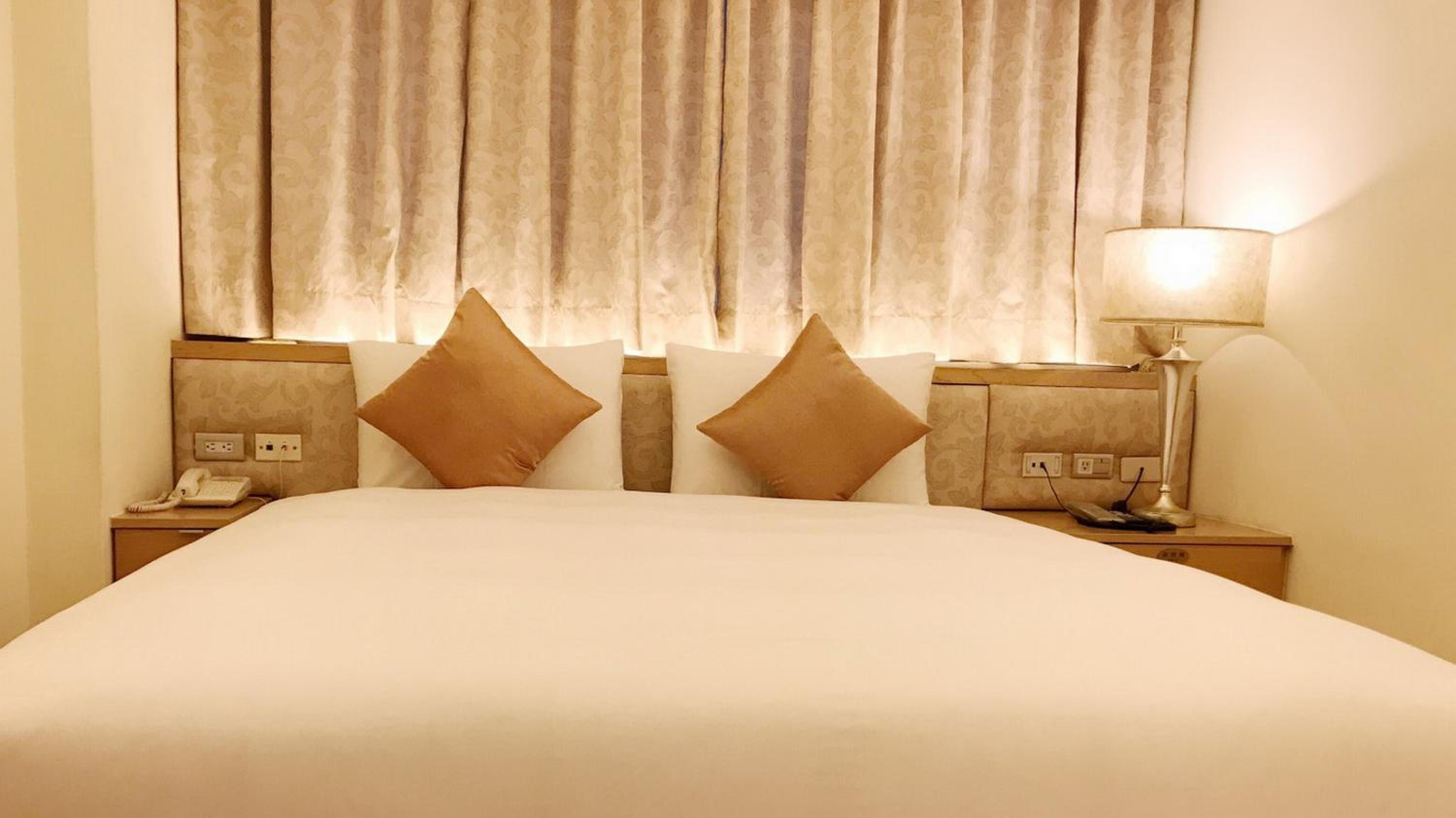 Basic Double Room photo 2