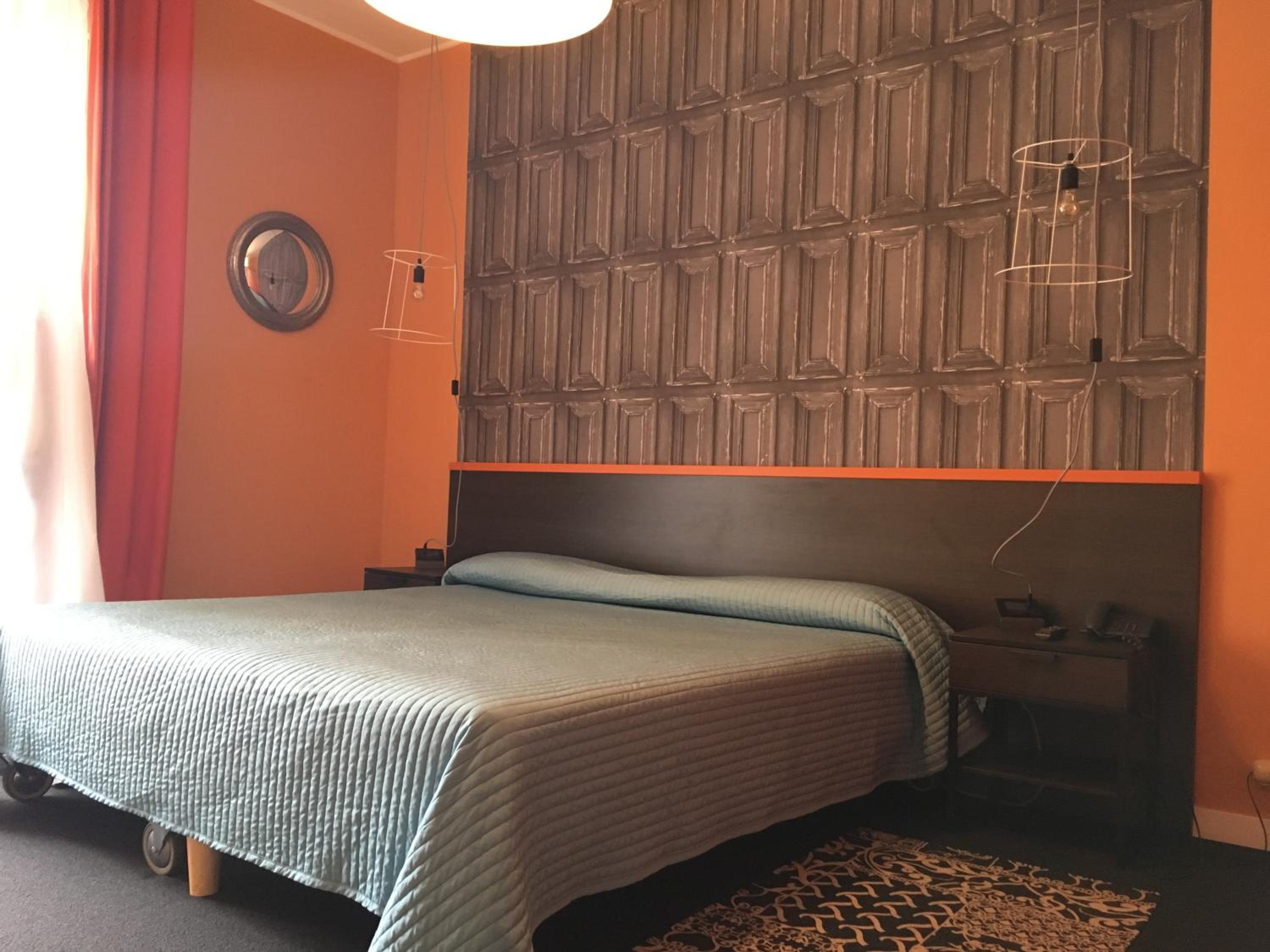 Superior One-Bedroom Apartment (2 Adults)