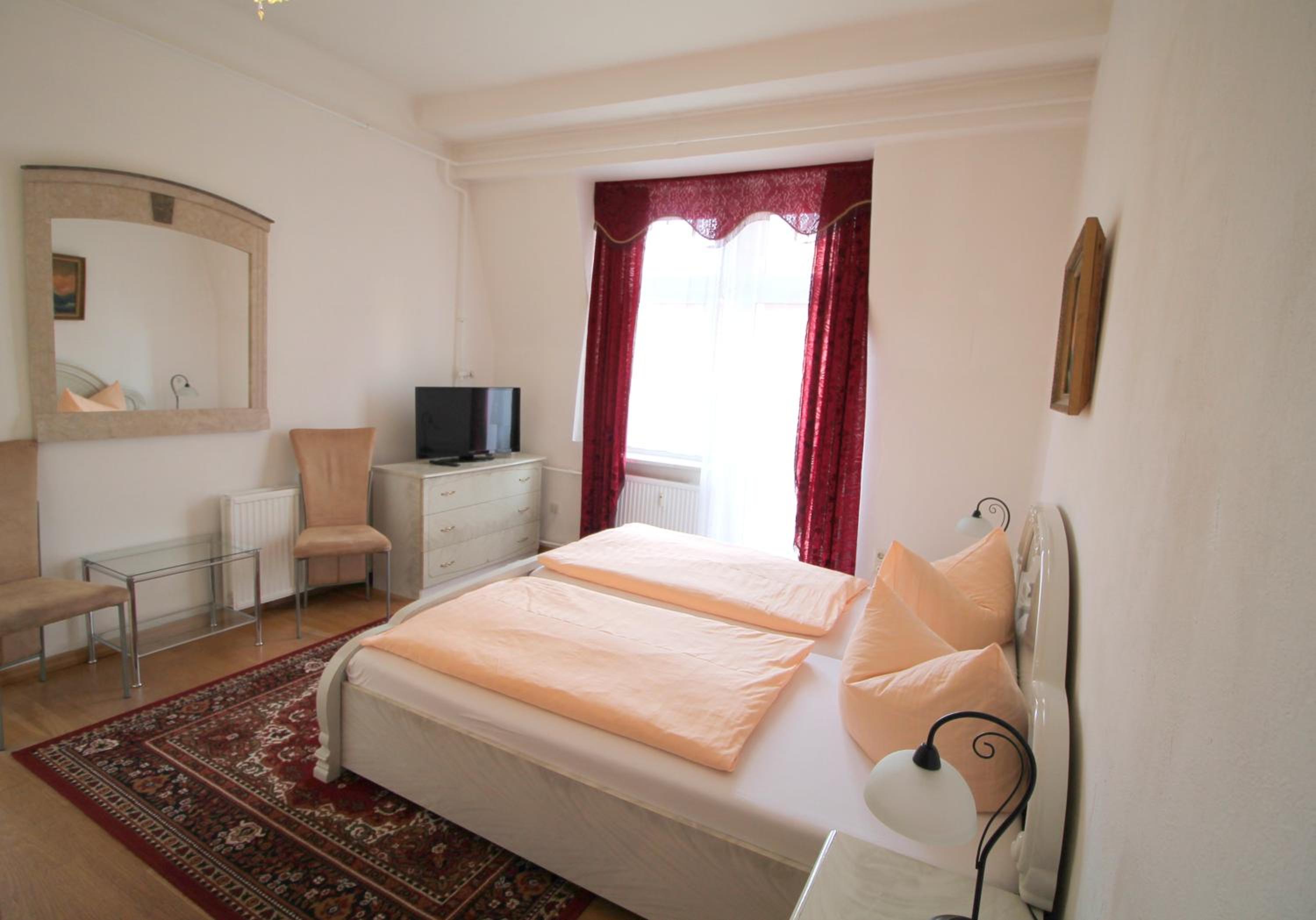Classic Quadruple Room - Photo 5