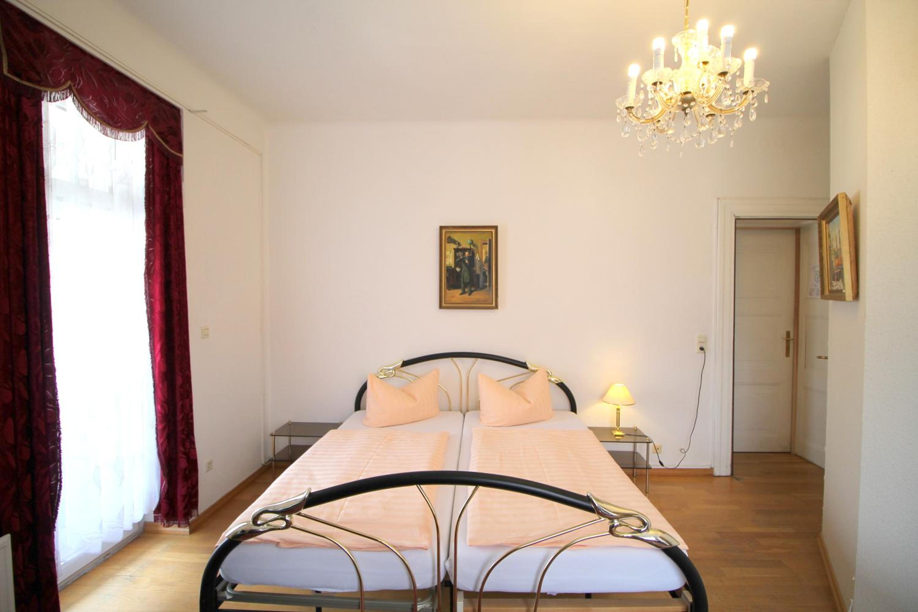 Double Room - Photo 4
