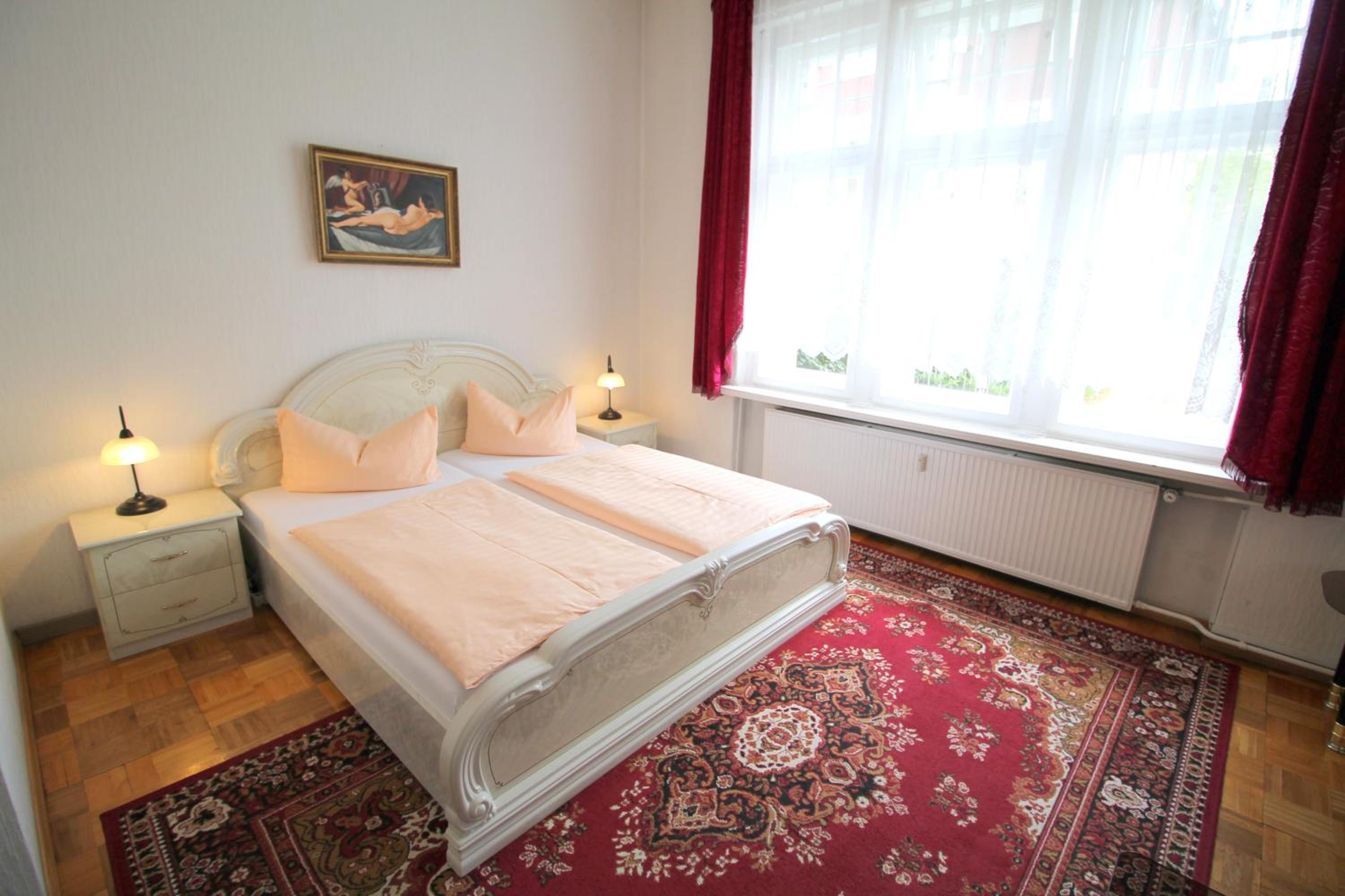 Double Room - Photo 7