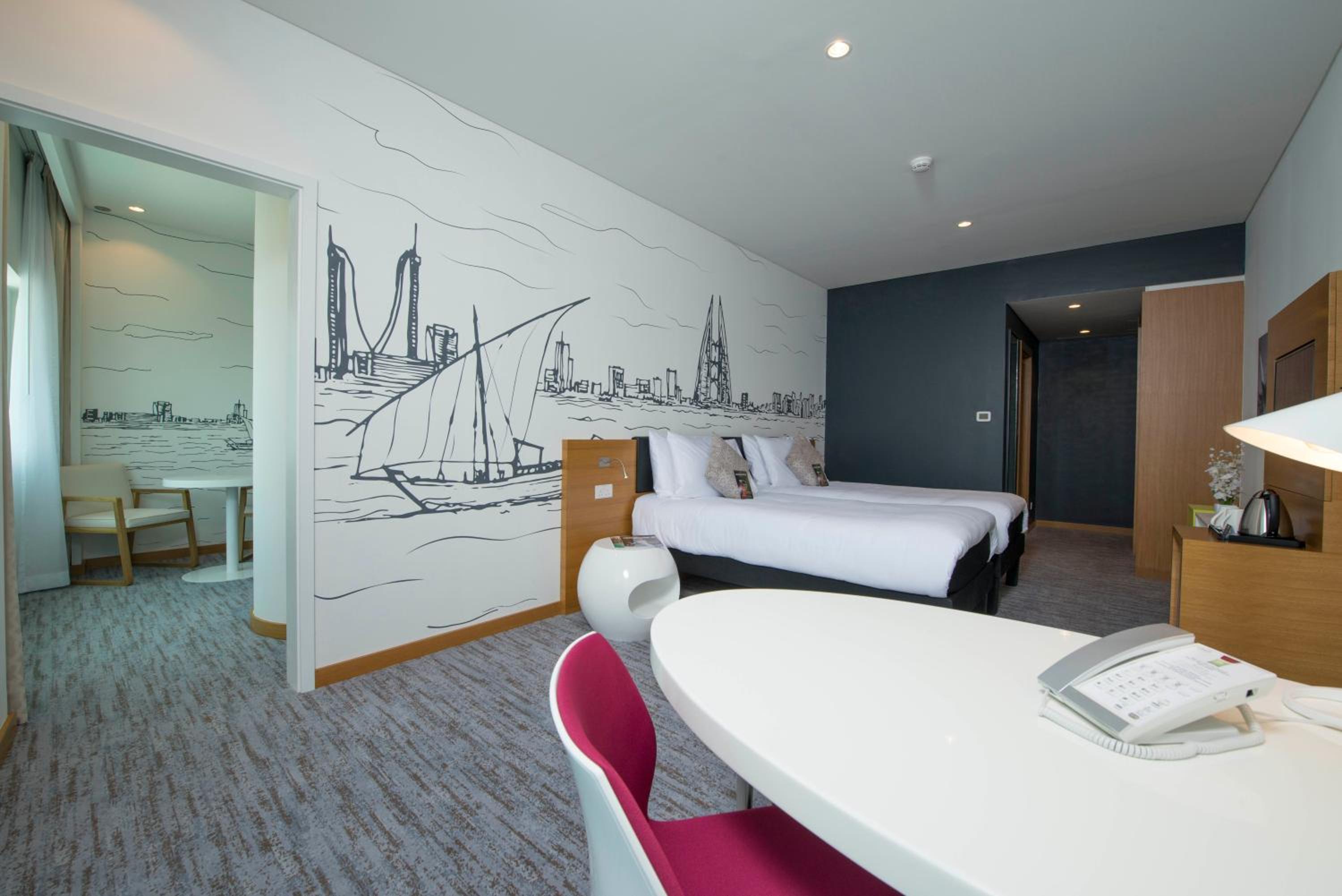 Standard Twin Suite with City View photo 3