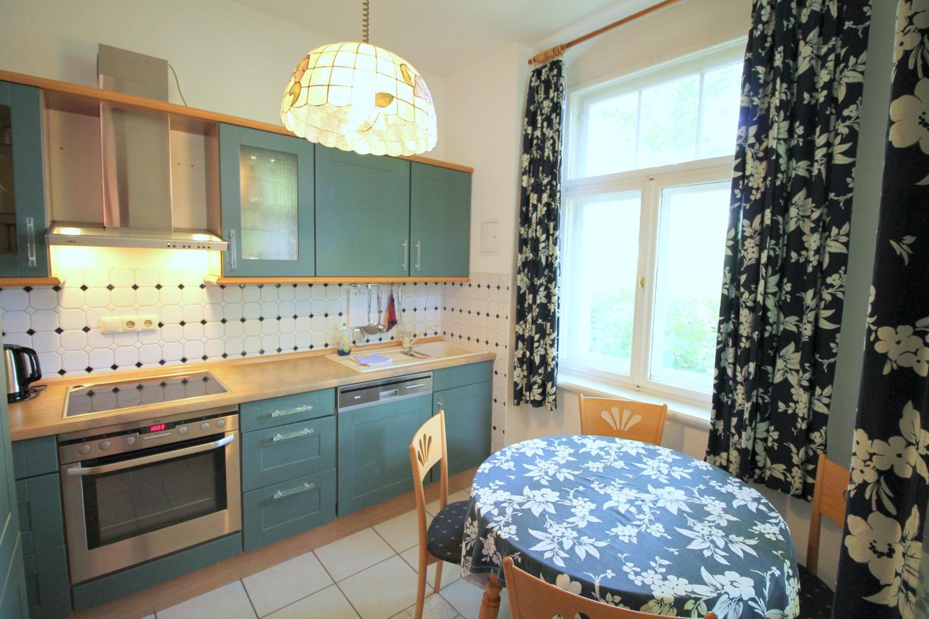 Suite - Photo 21