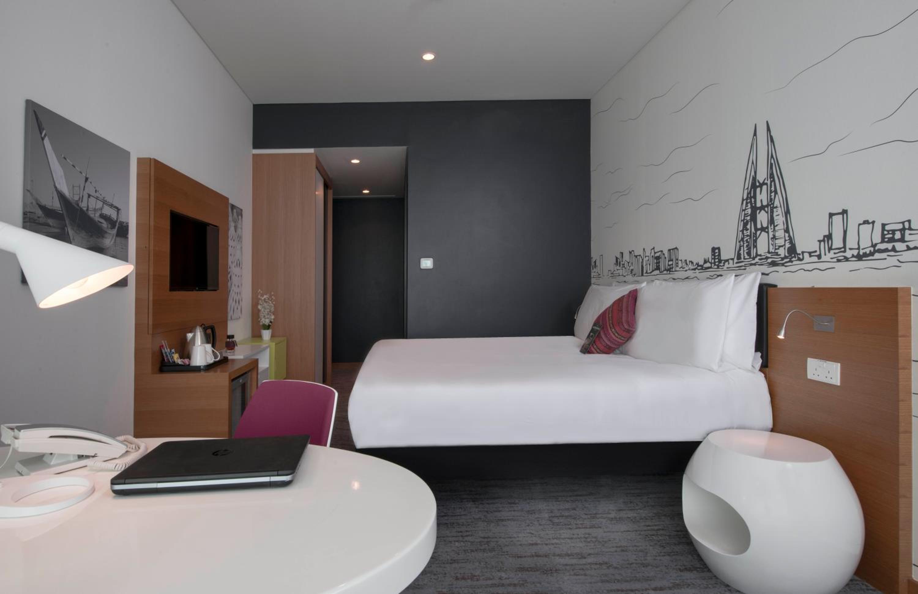 Standard Double Suite with City View photo 1