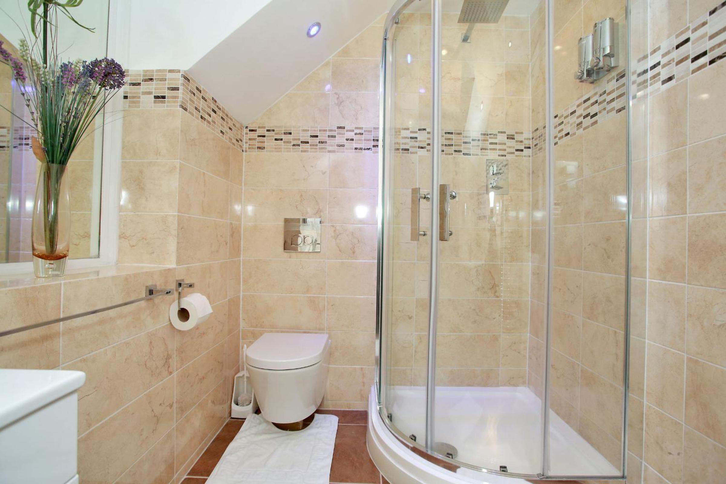 Standard Double Room with Shared Bathroom photo 2
