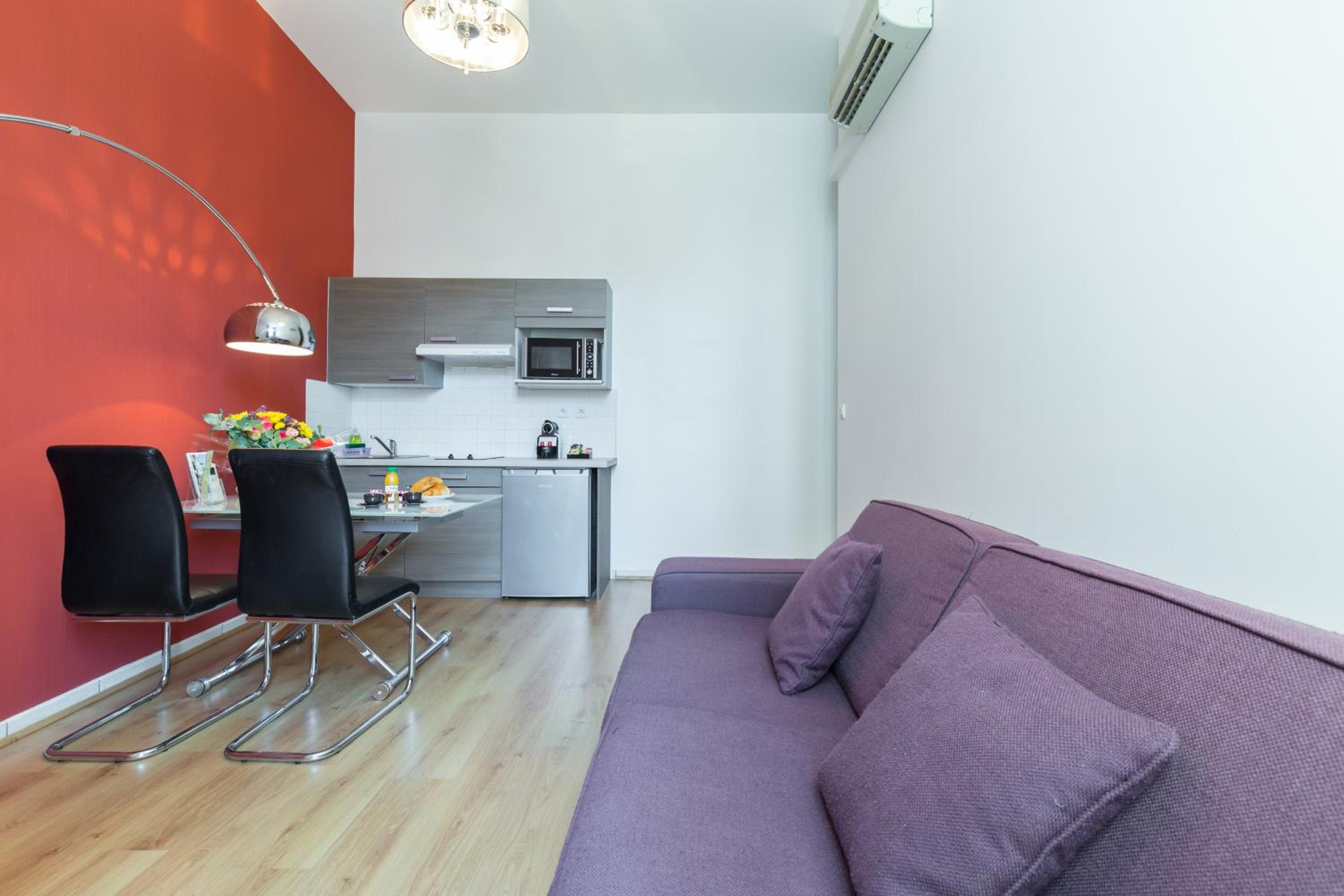 One-Bedroom Apartment (4 Adults) - Photo 20