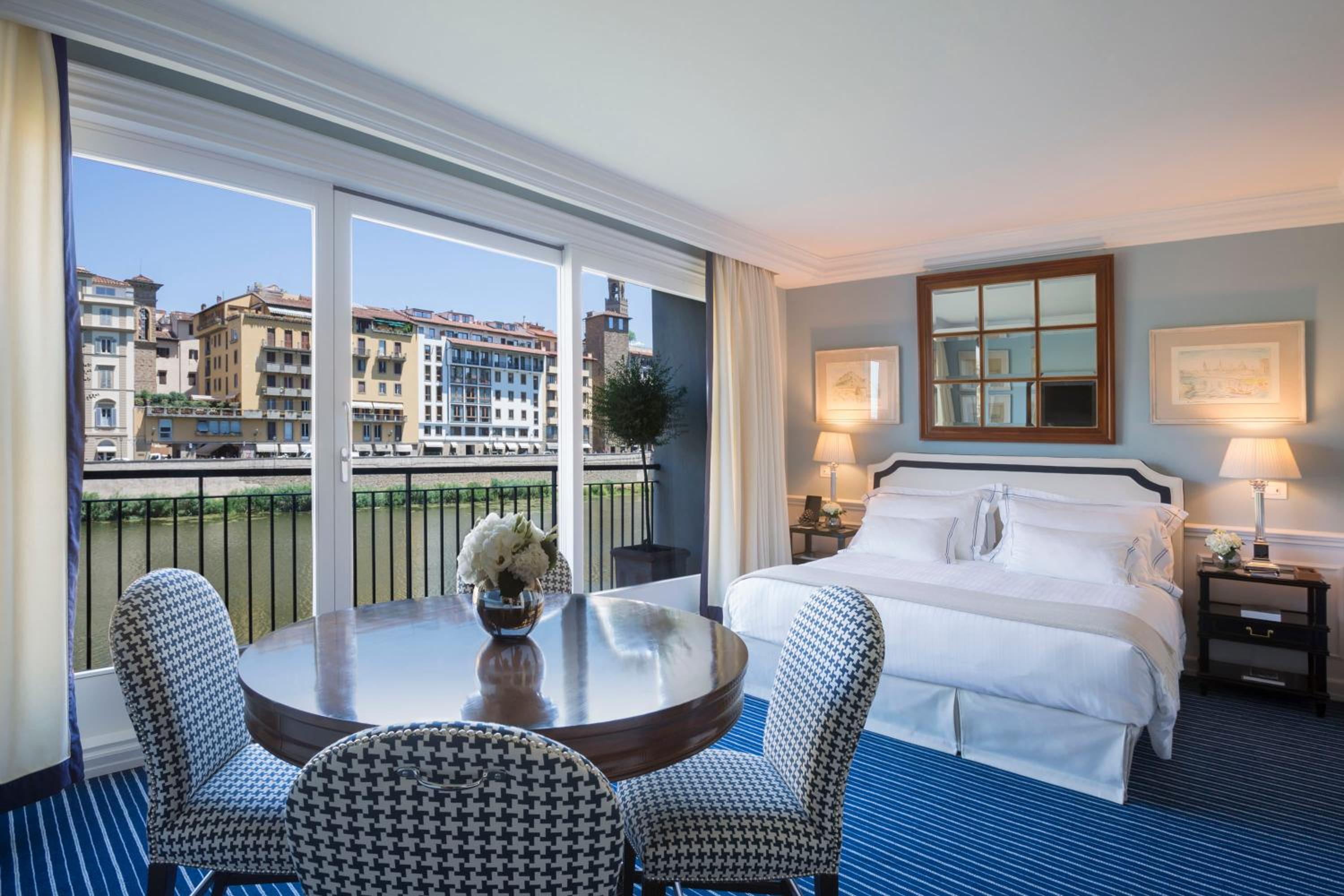 Suite with River View - Photo 1