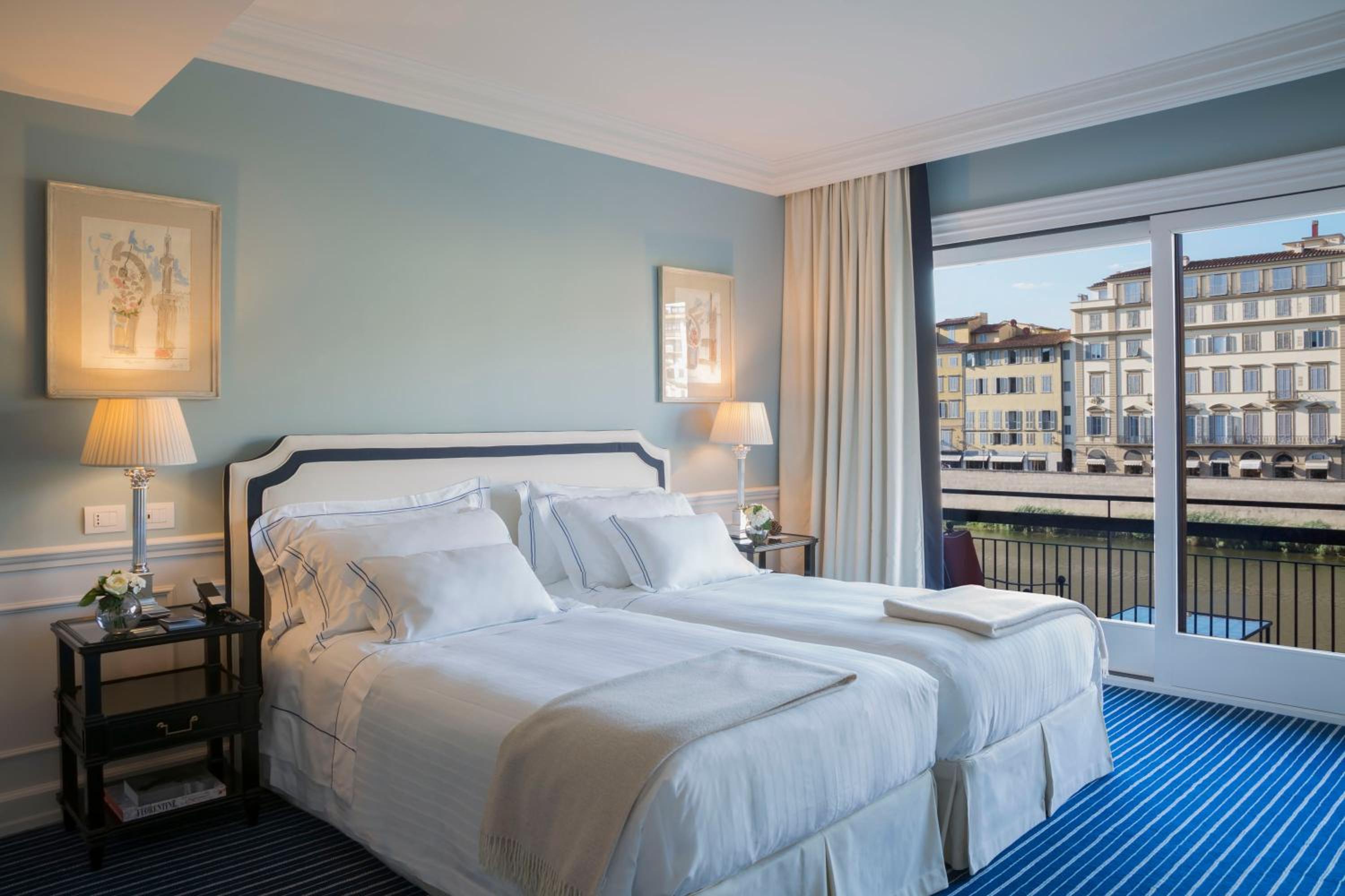Suite with River View - Photo 16