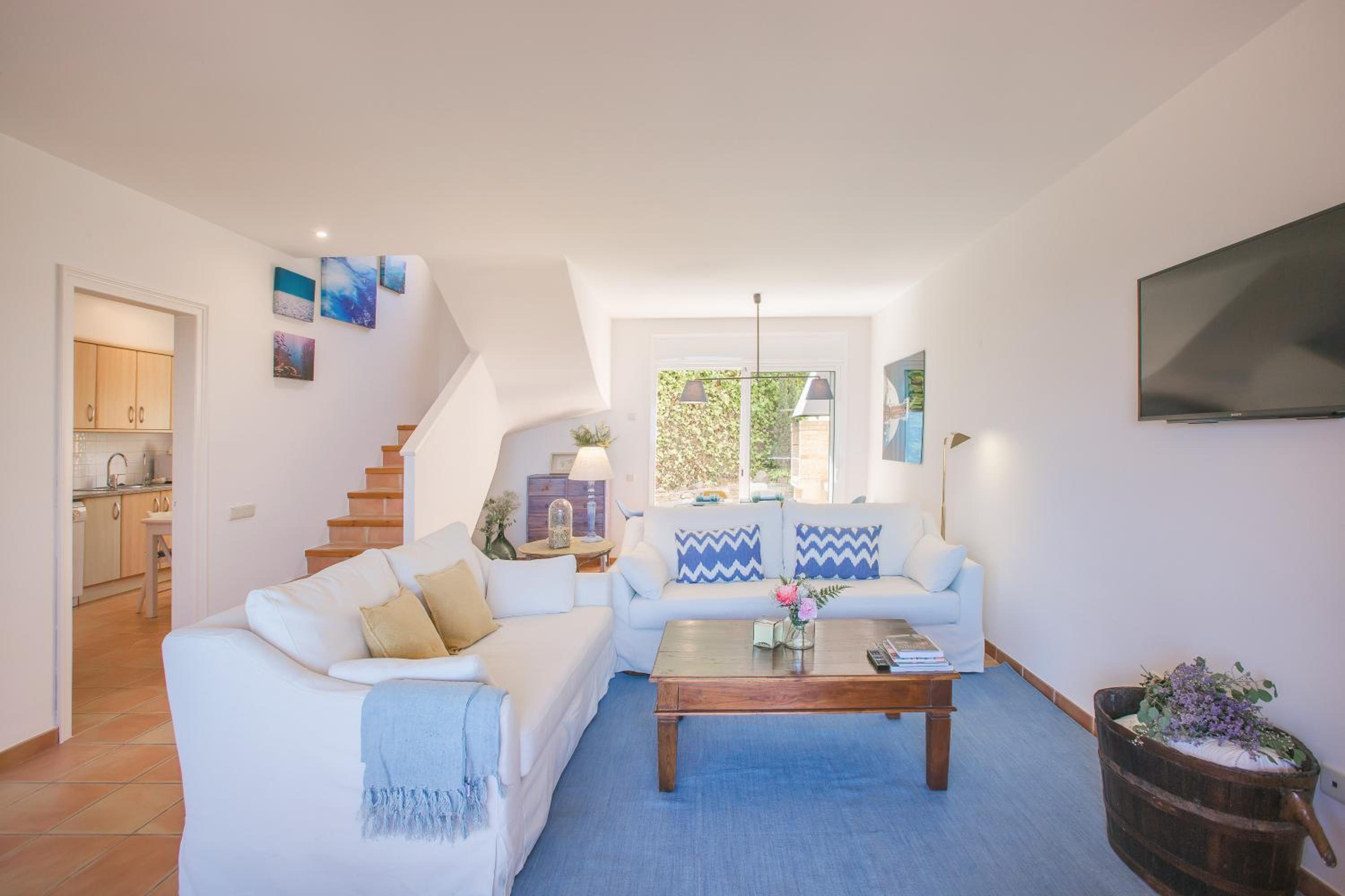 Three-Bedroom Vacation Home  photo 2
