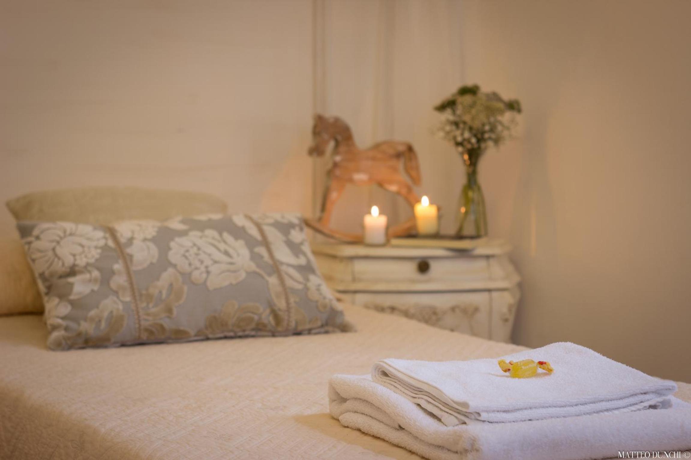 Deluxe Room - Photo 1