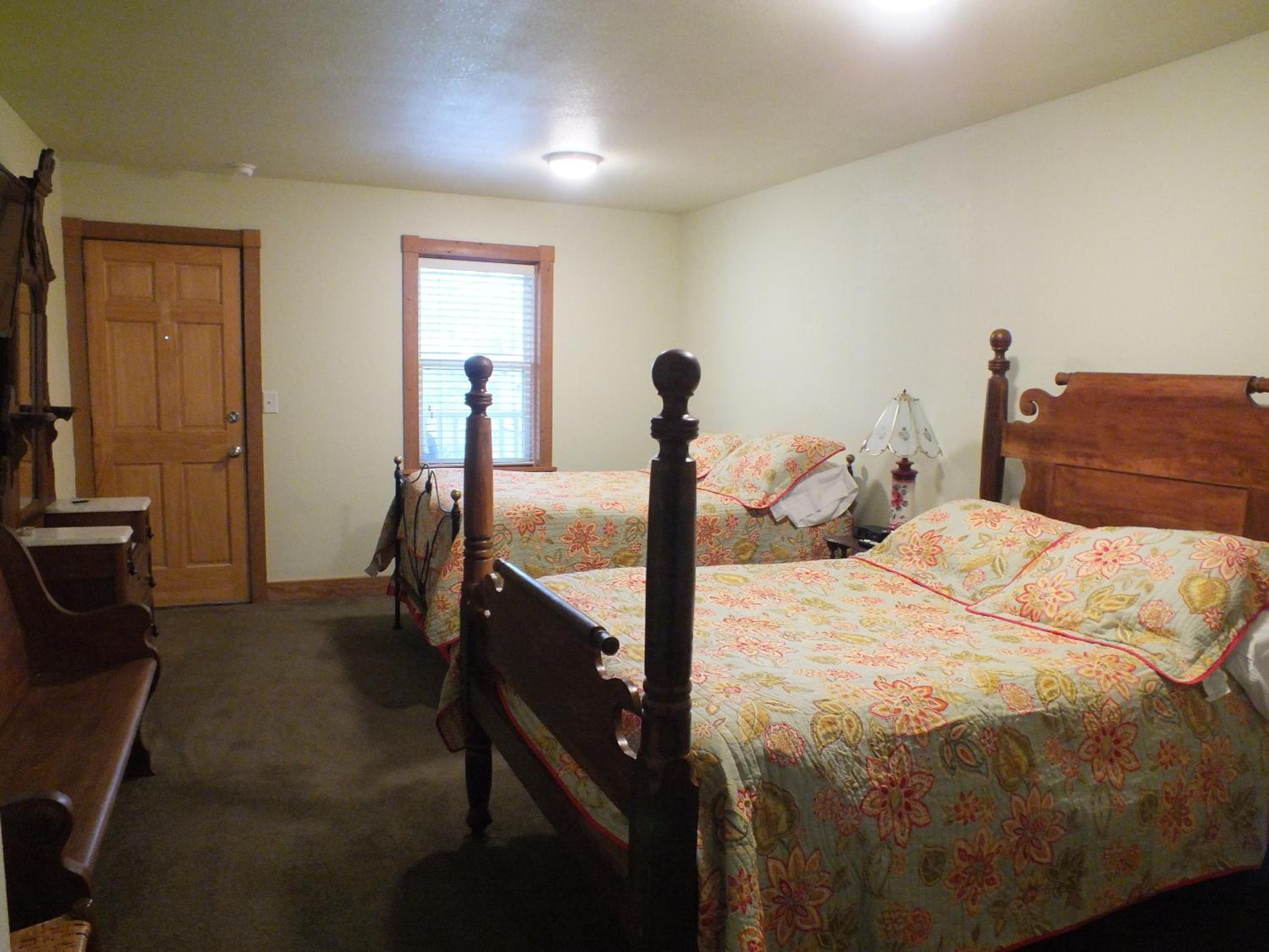 Double Room with Two Double Beds - Non-Smoking - Photo 7