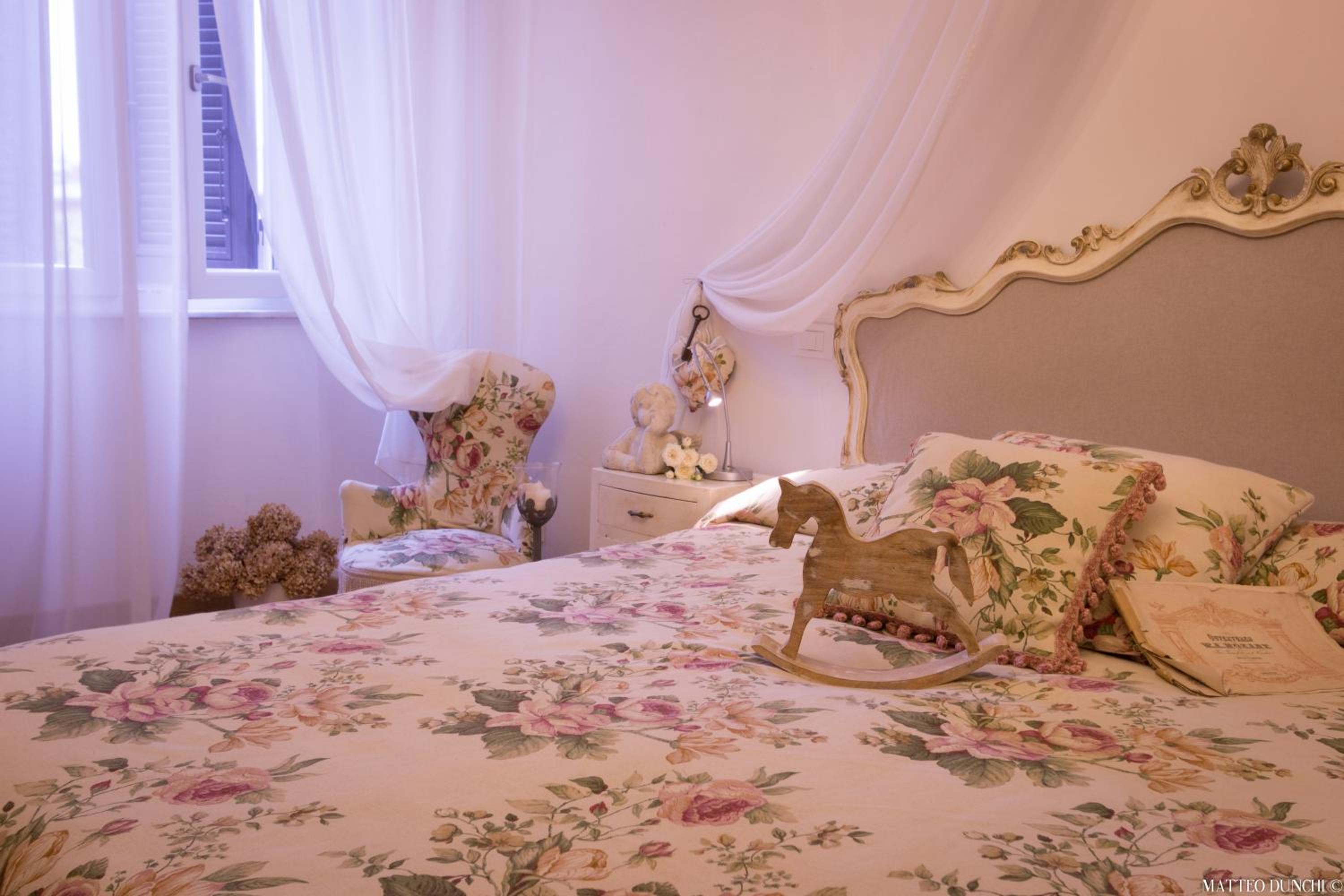 Deluxe King Room photo 1