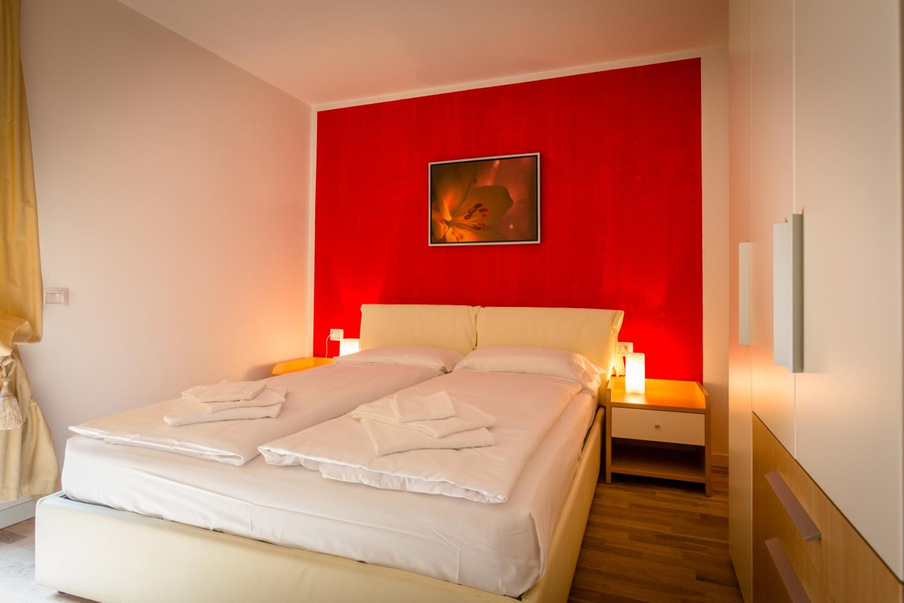 Apartment 6 Adults