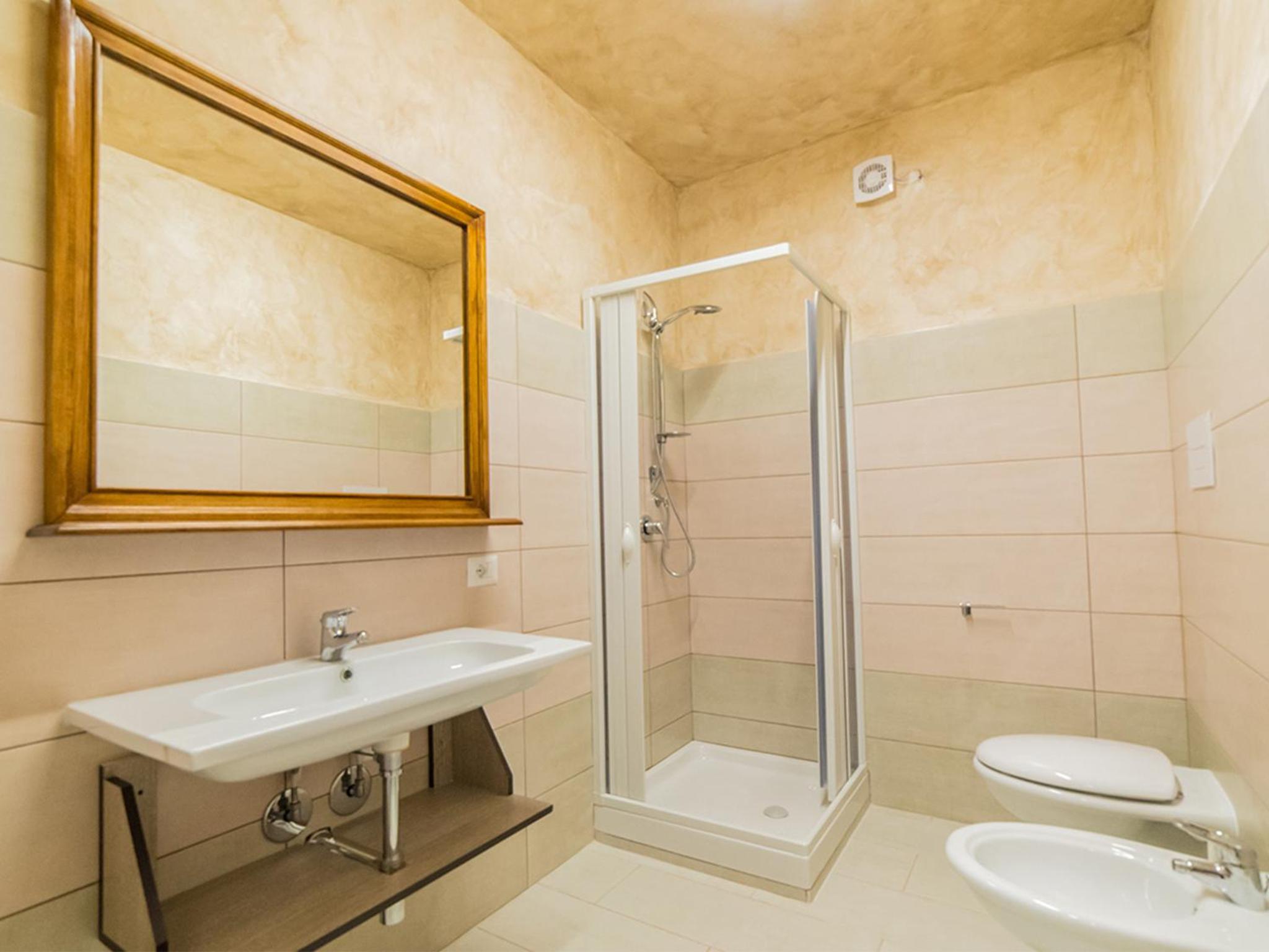 One-Bedroom House - Photo 2