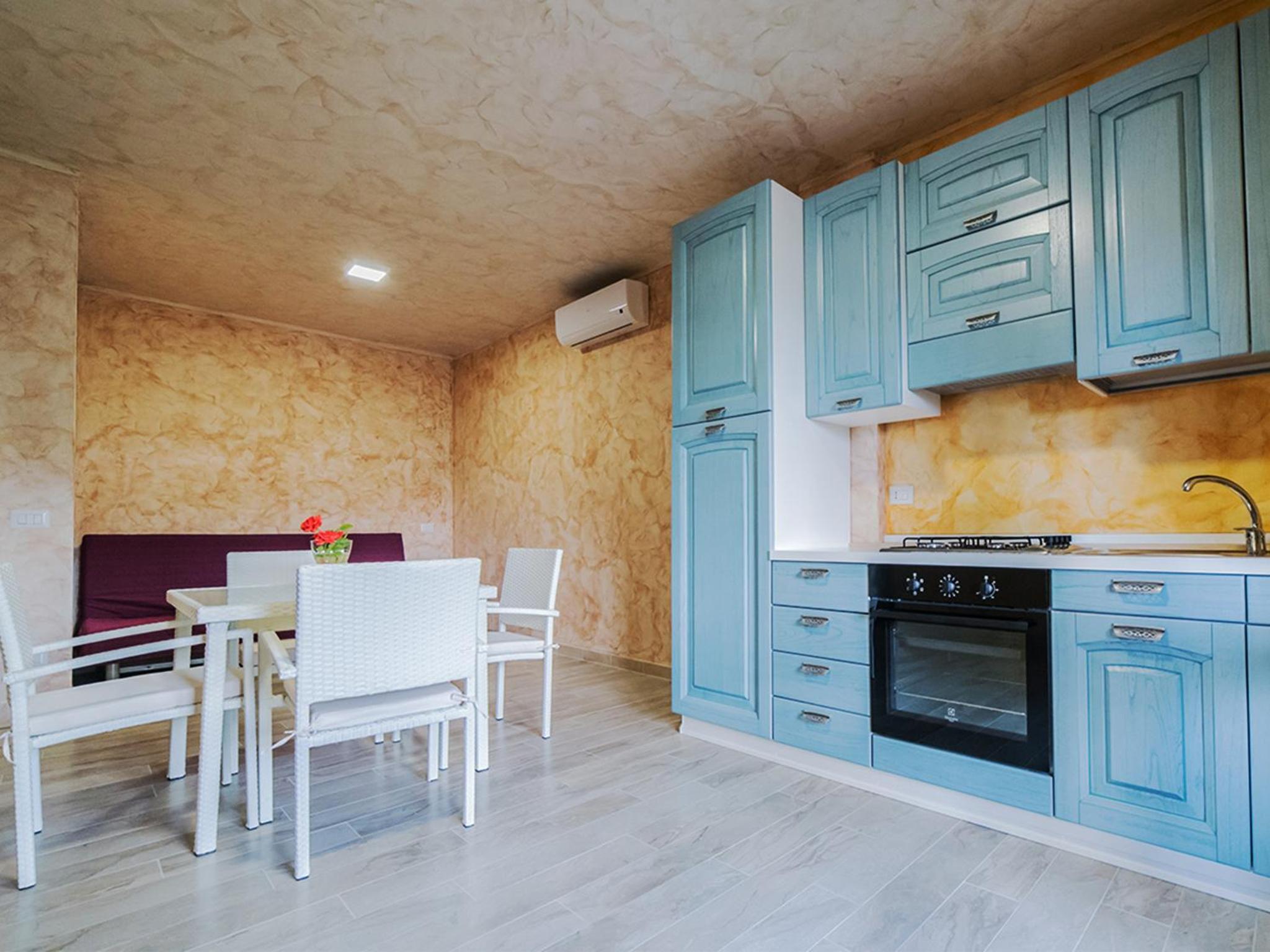 One-Bedroom House - Photo 4