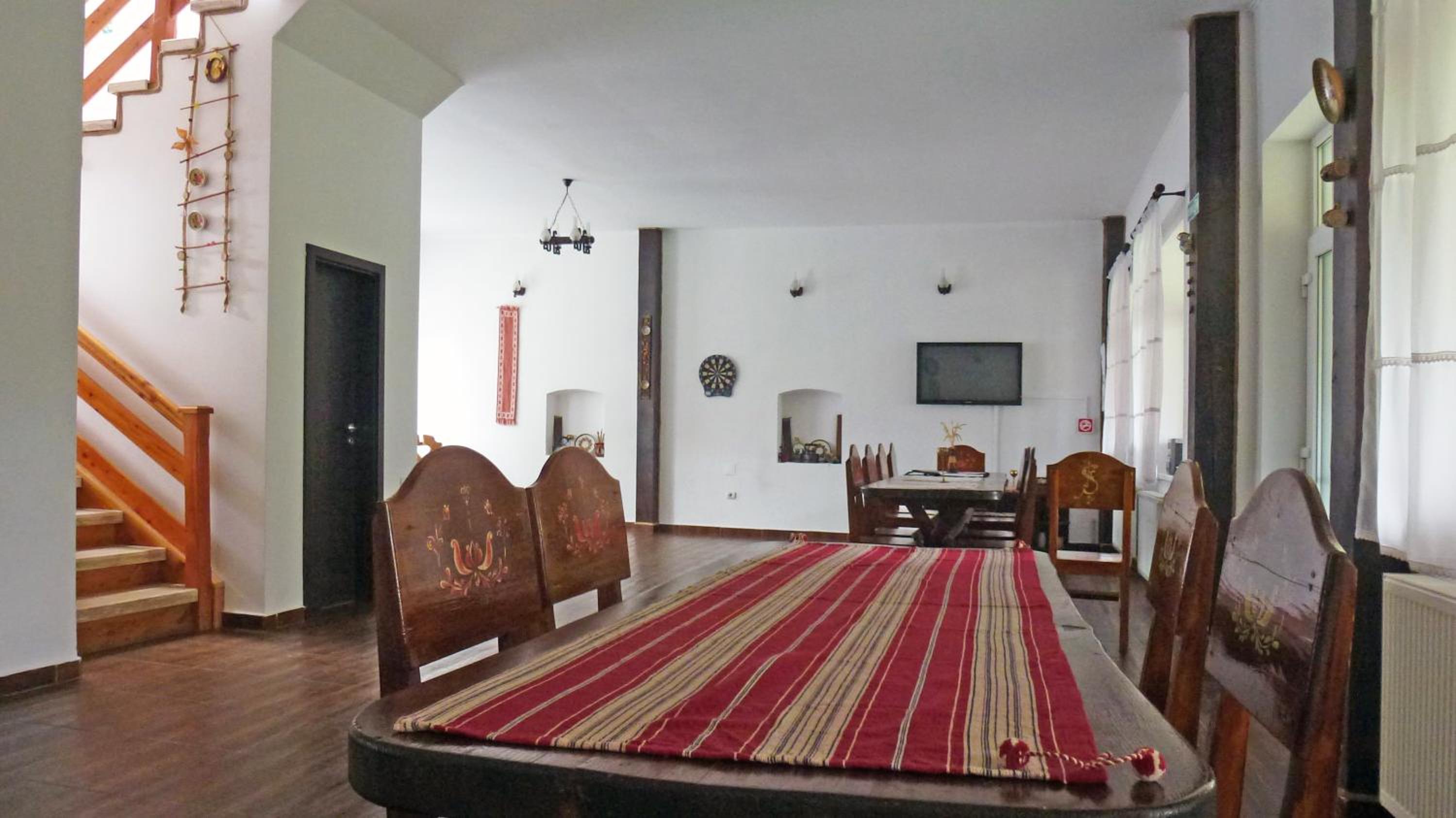 King Room with Mountain View photo 2