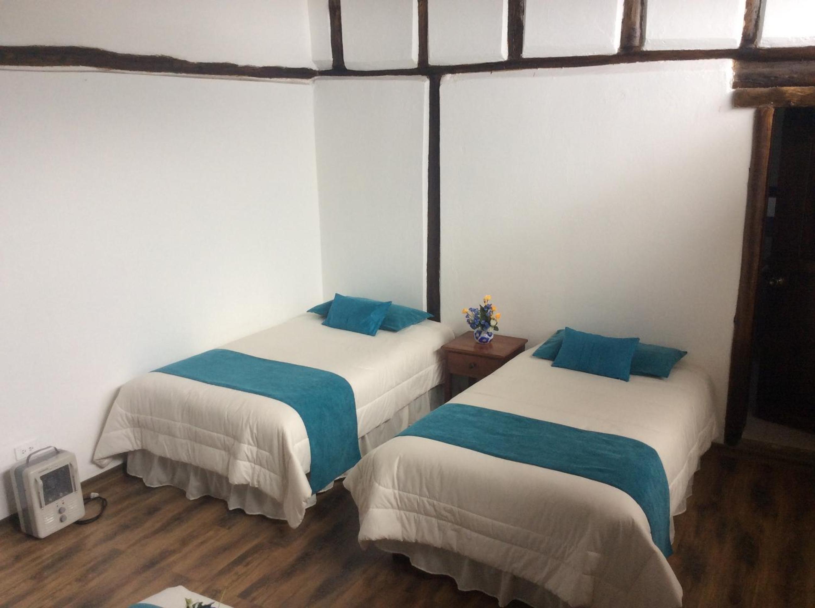 Quadruple Room with Private Bathroom photo 1