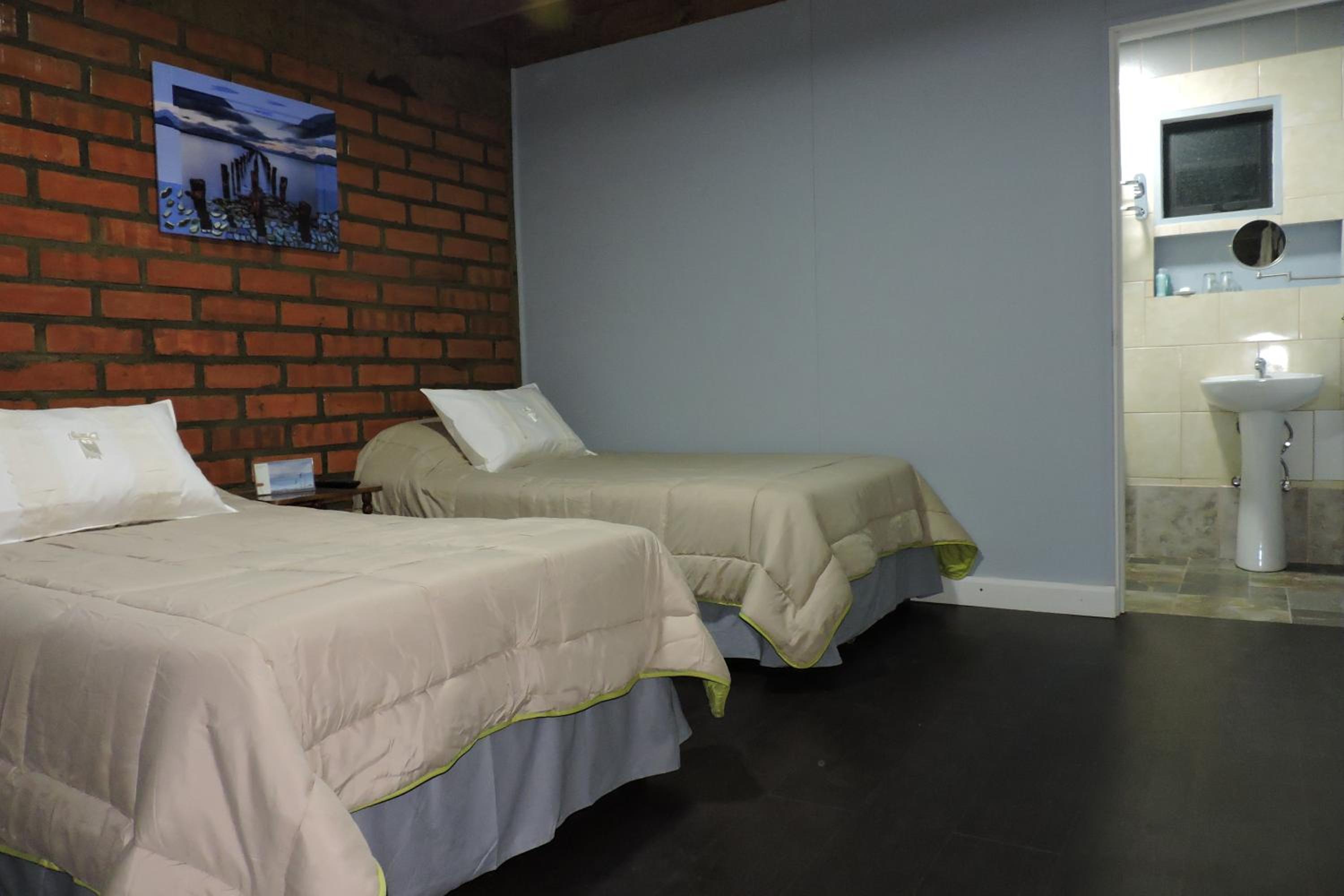 Double Room with Private Bathroom photo 1