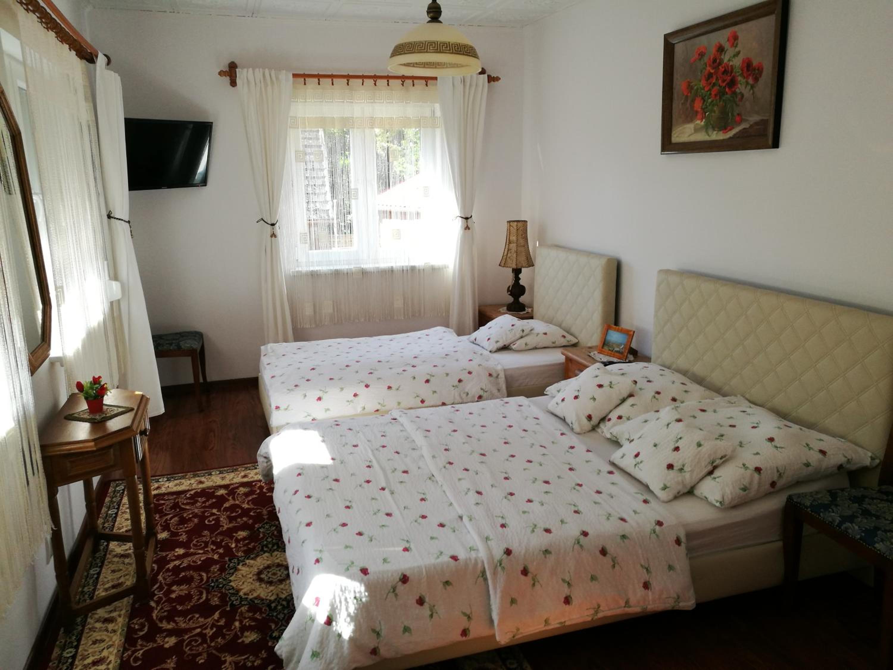 Triple Room with Private External Bathroom photo 1