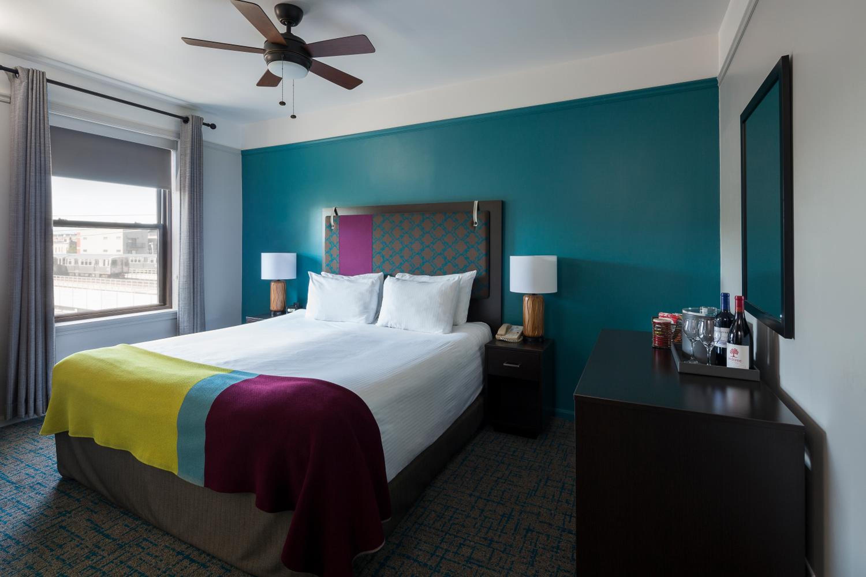 King Suite - Photo 6