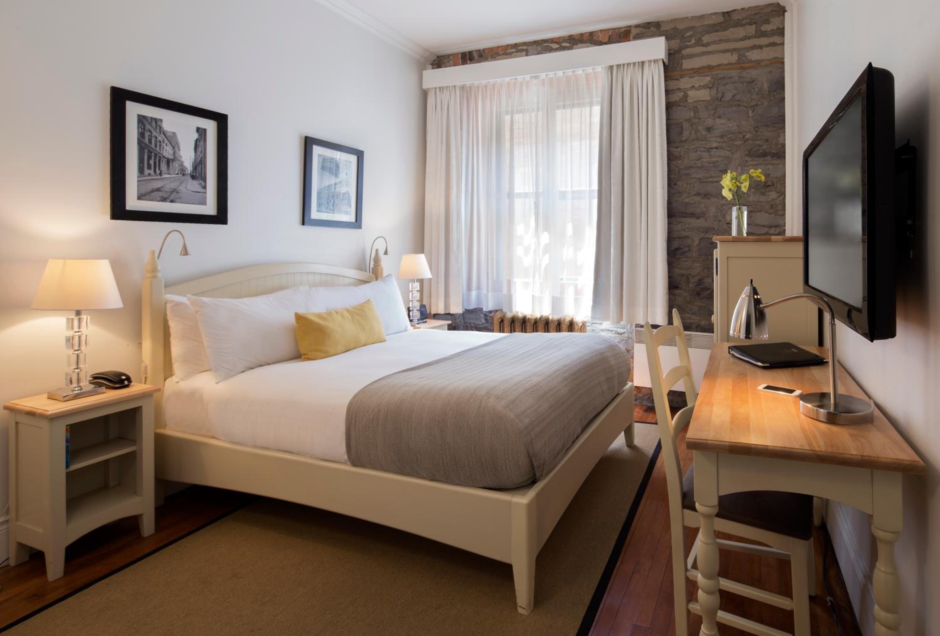 Comfort Room photo 2