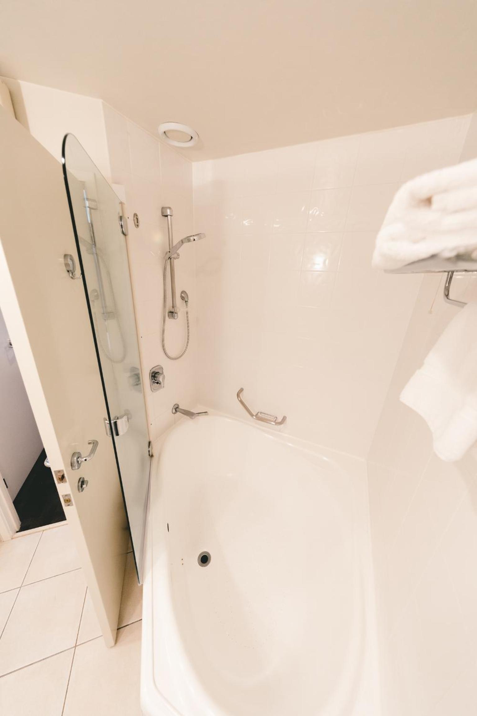 Executive Suite with Spa Bath