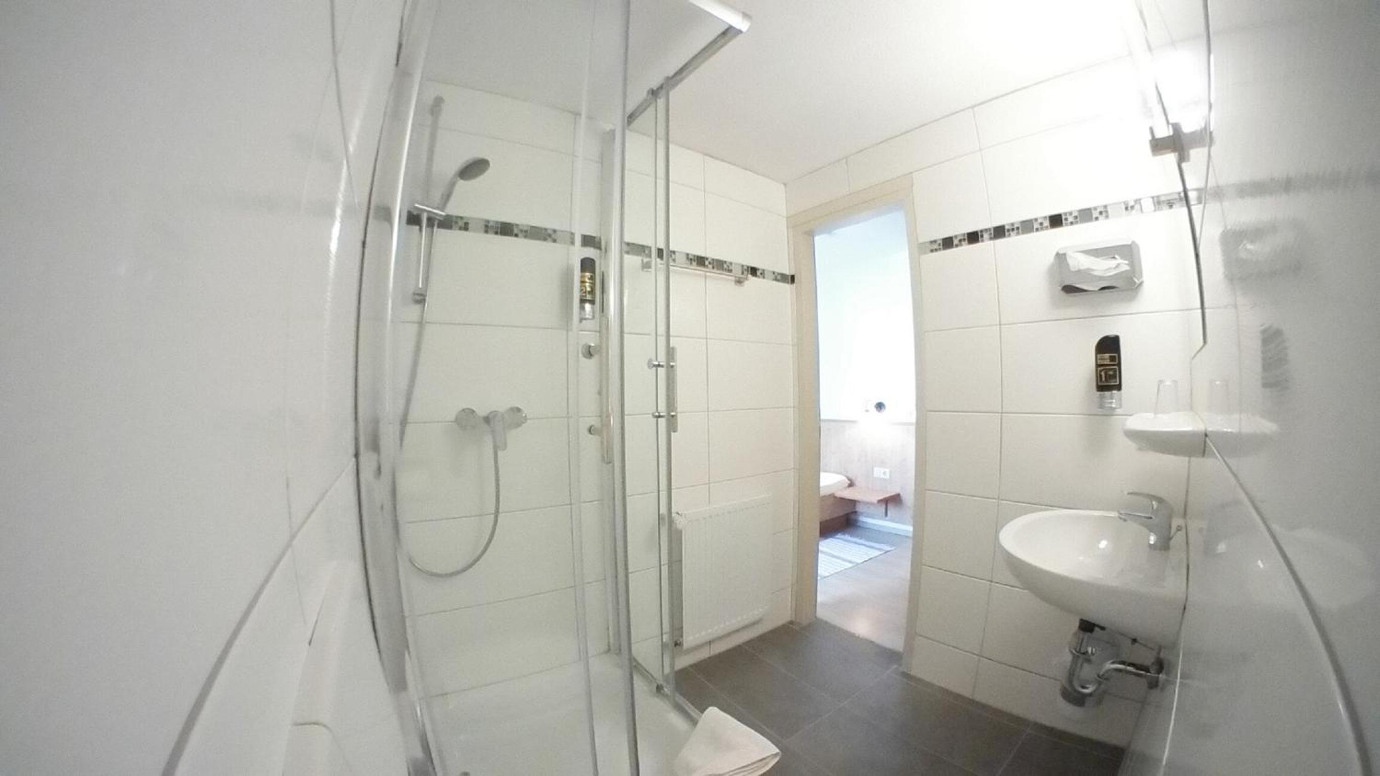Double Room - Photo 4