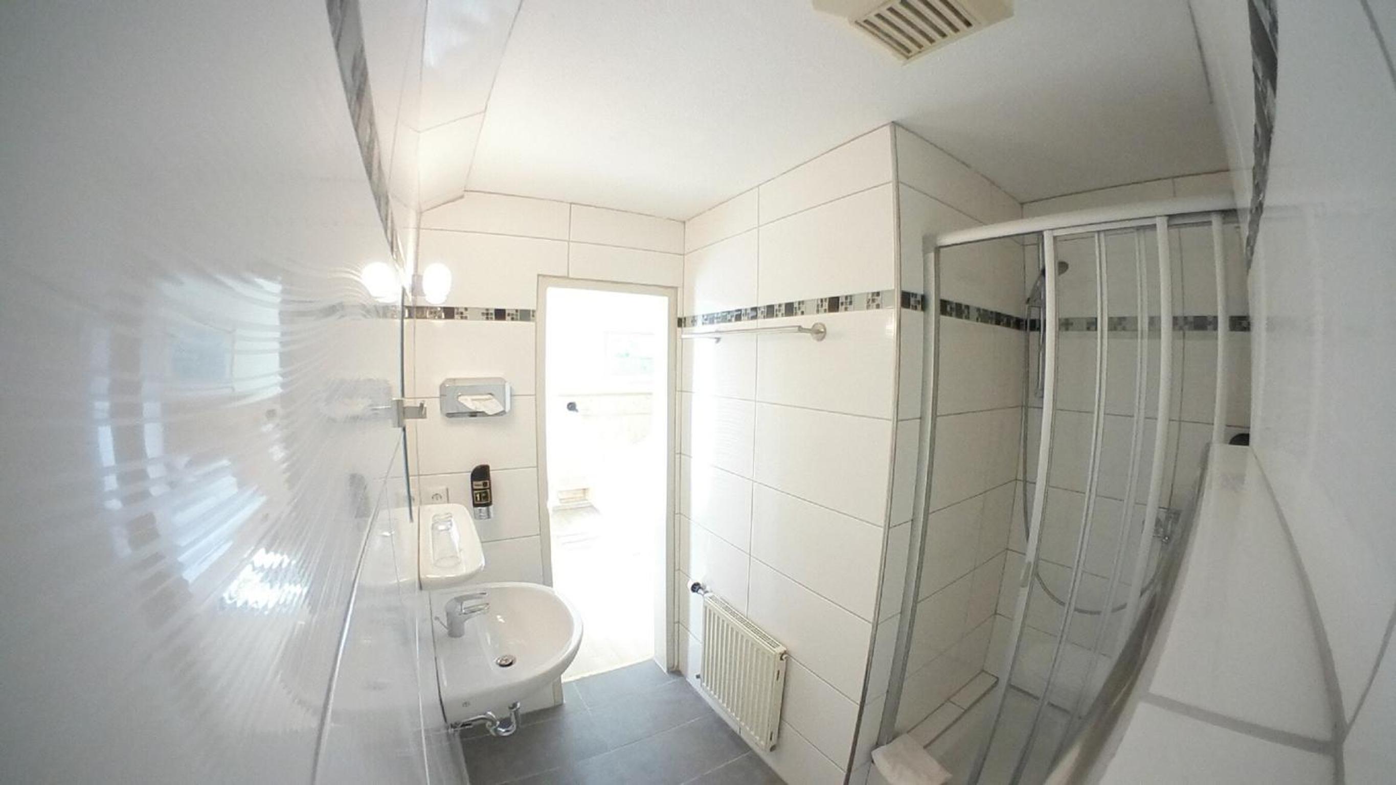 Double Room - Photo 2