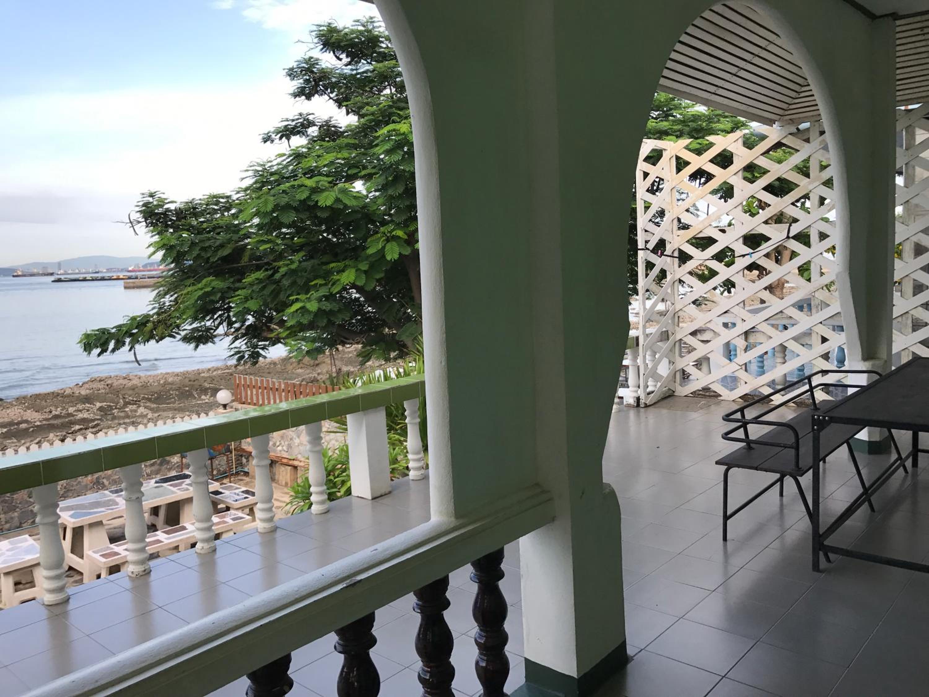 Bungalow with Sea View - Photo 19