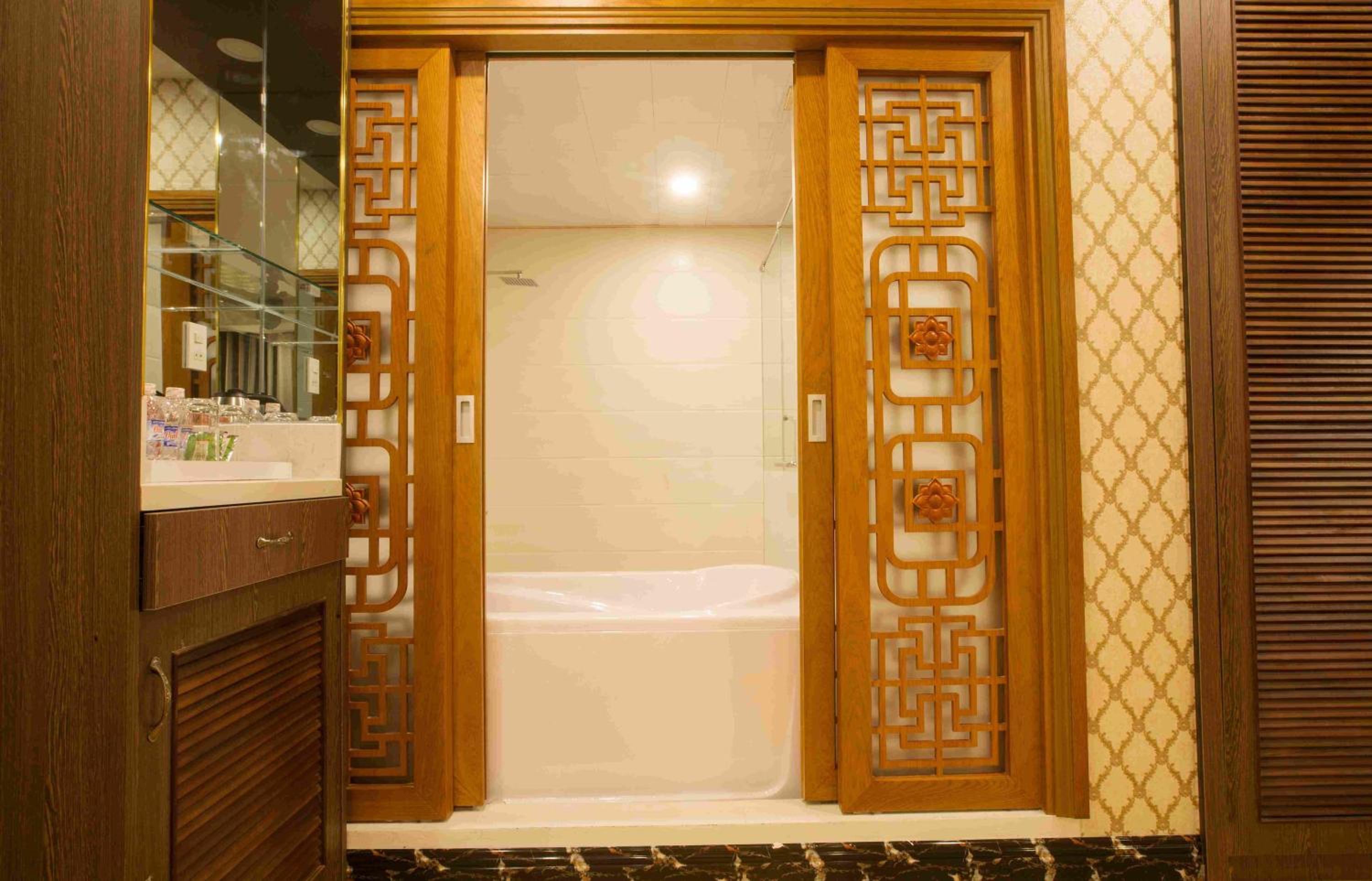 King Room with Balcony photo 3