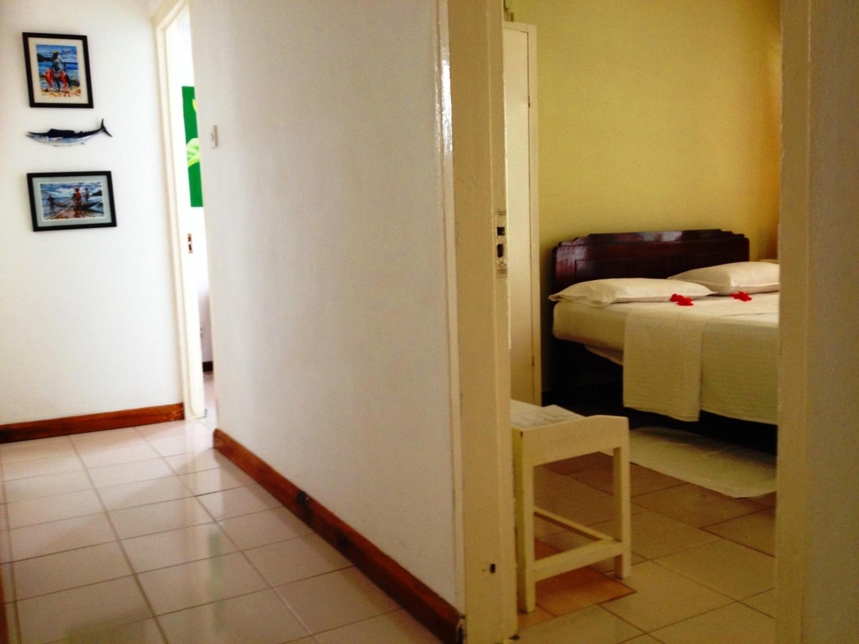 Family Rooms With Kitchenette photo 3