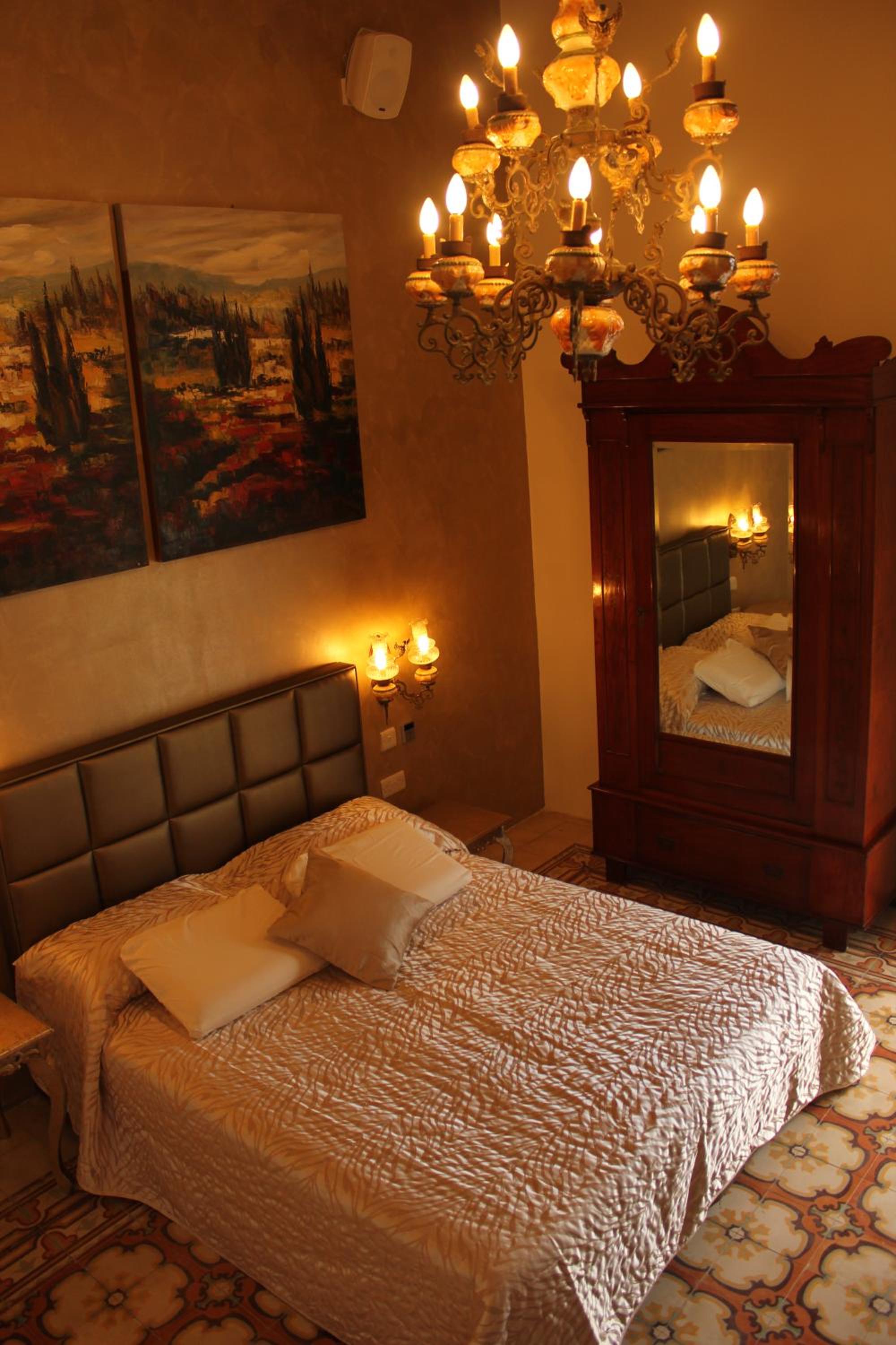 Deluxe Family Room photo 1