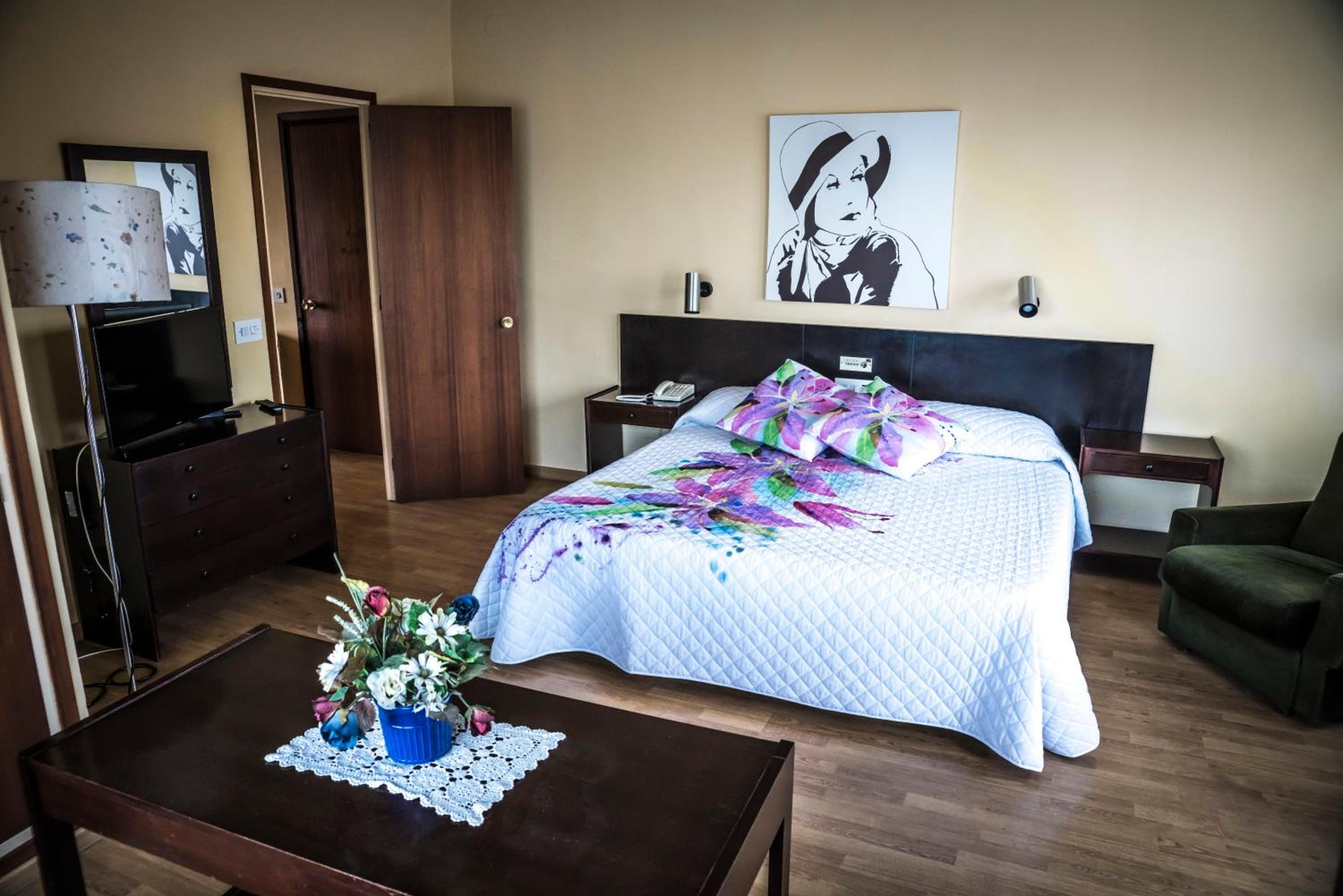 Queen Room