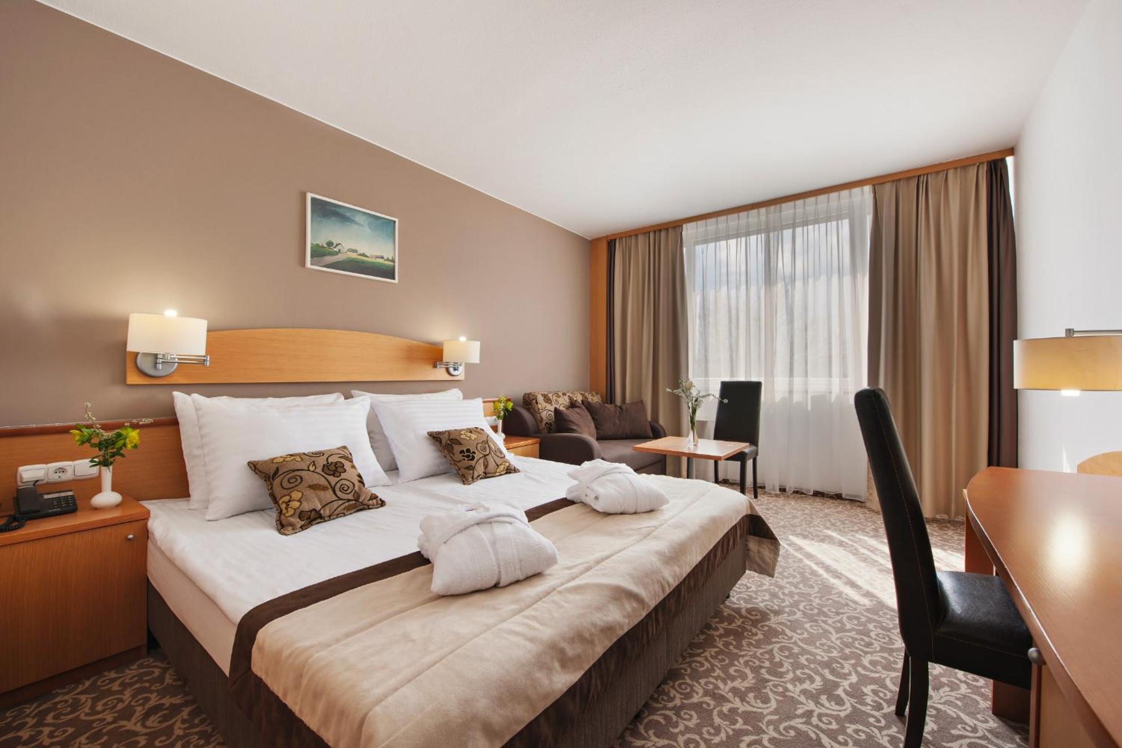 Standard Double Room - Photo 3
