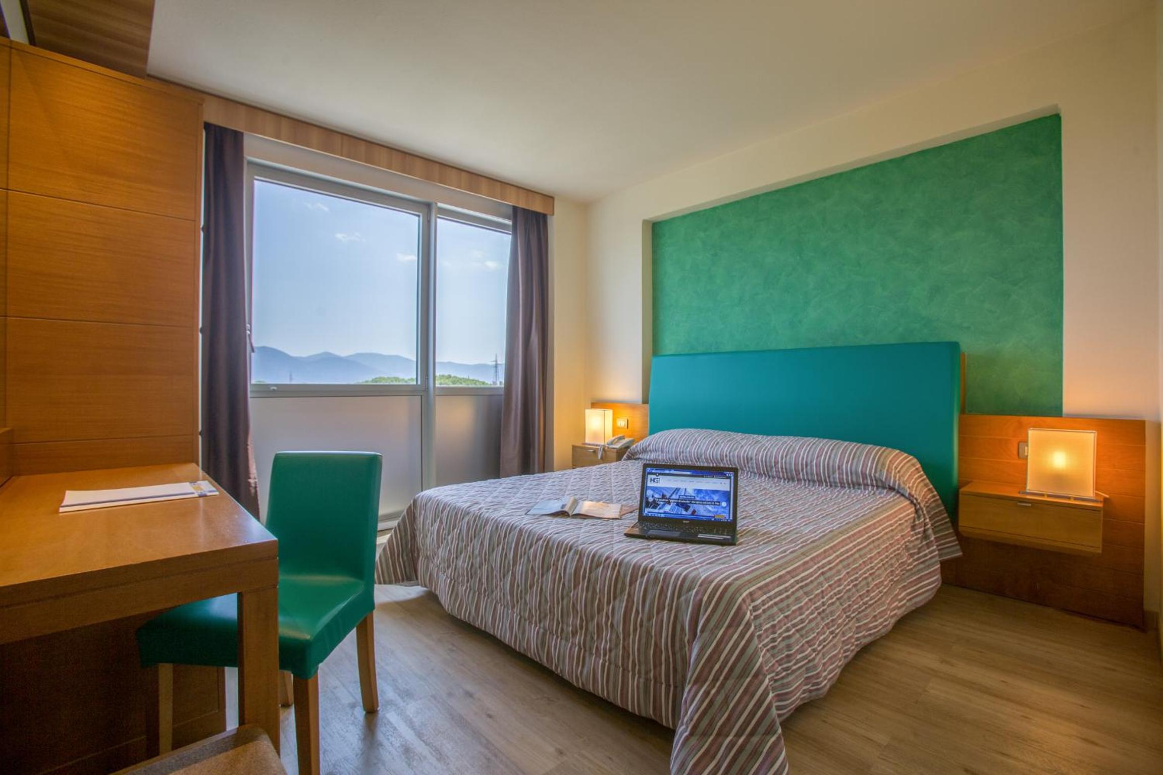 Standard Double Room - Photo 9