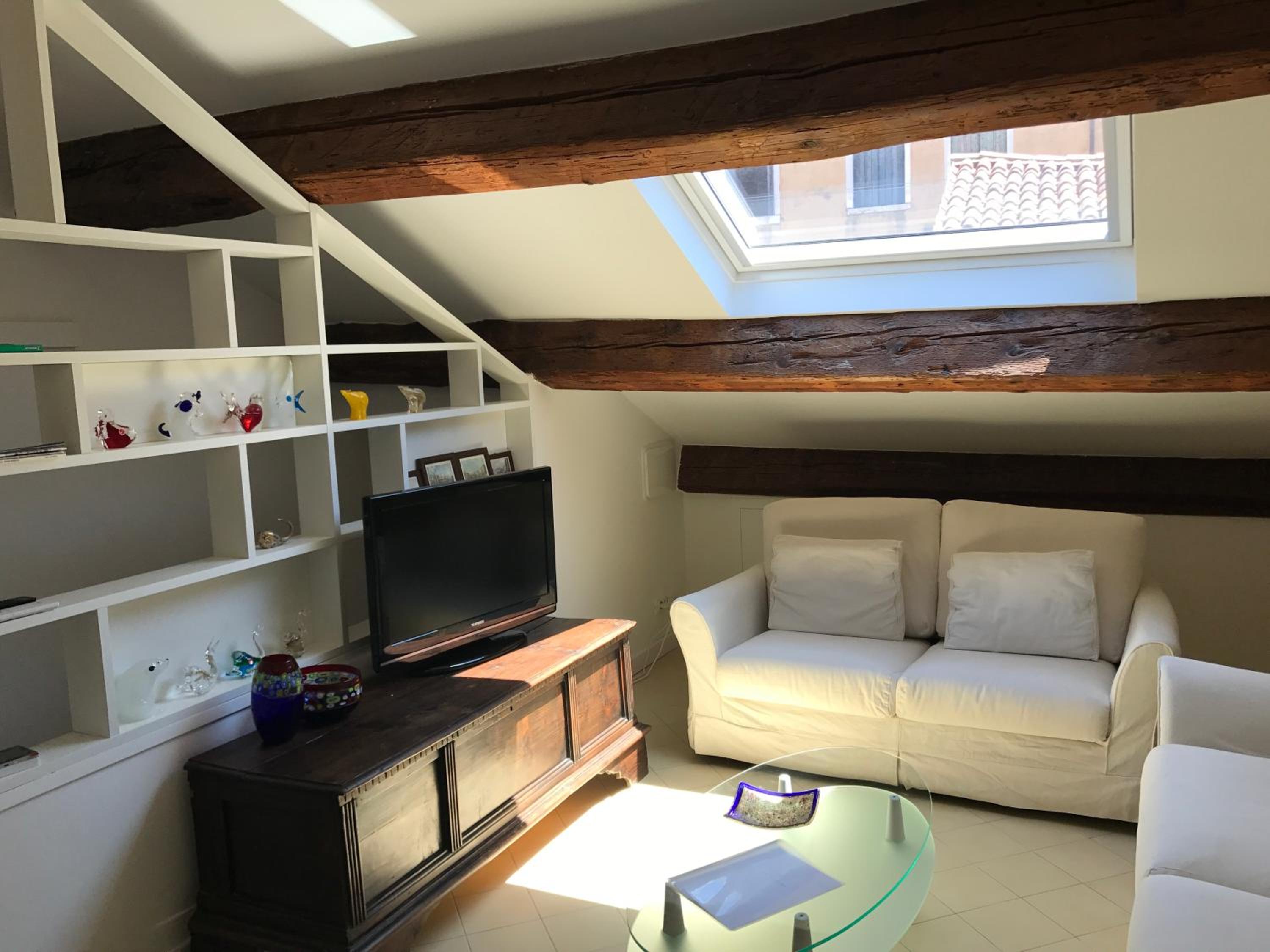 Penthouse Apartment photo 2