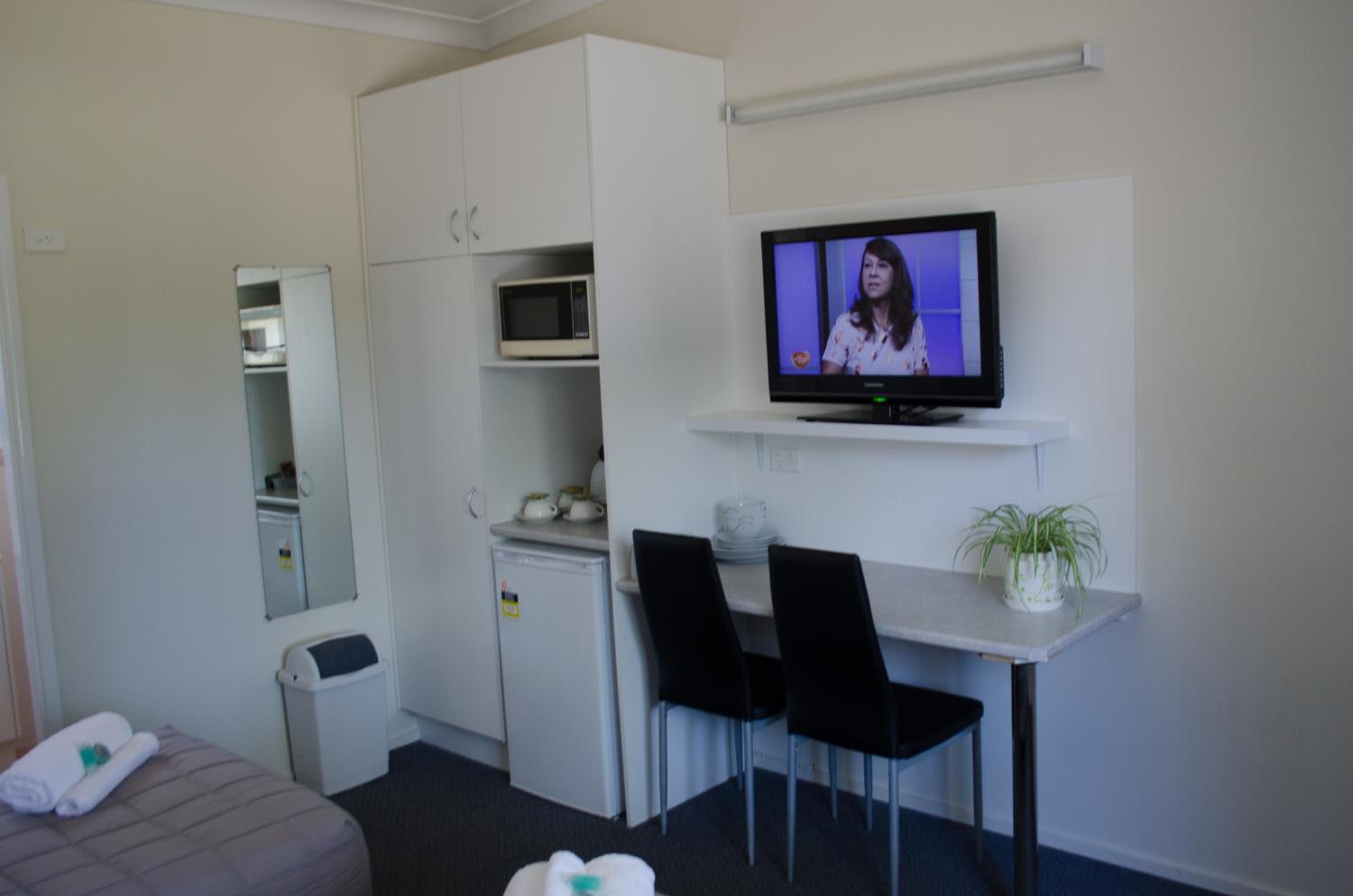 Standard Double Room with Two Double Beds photo 3