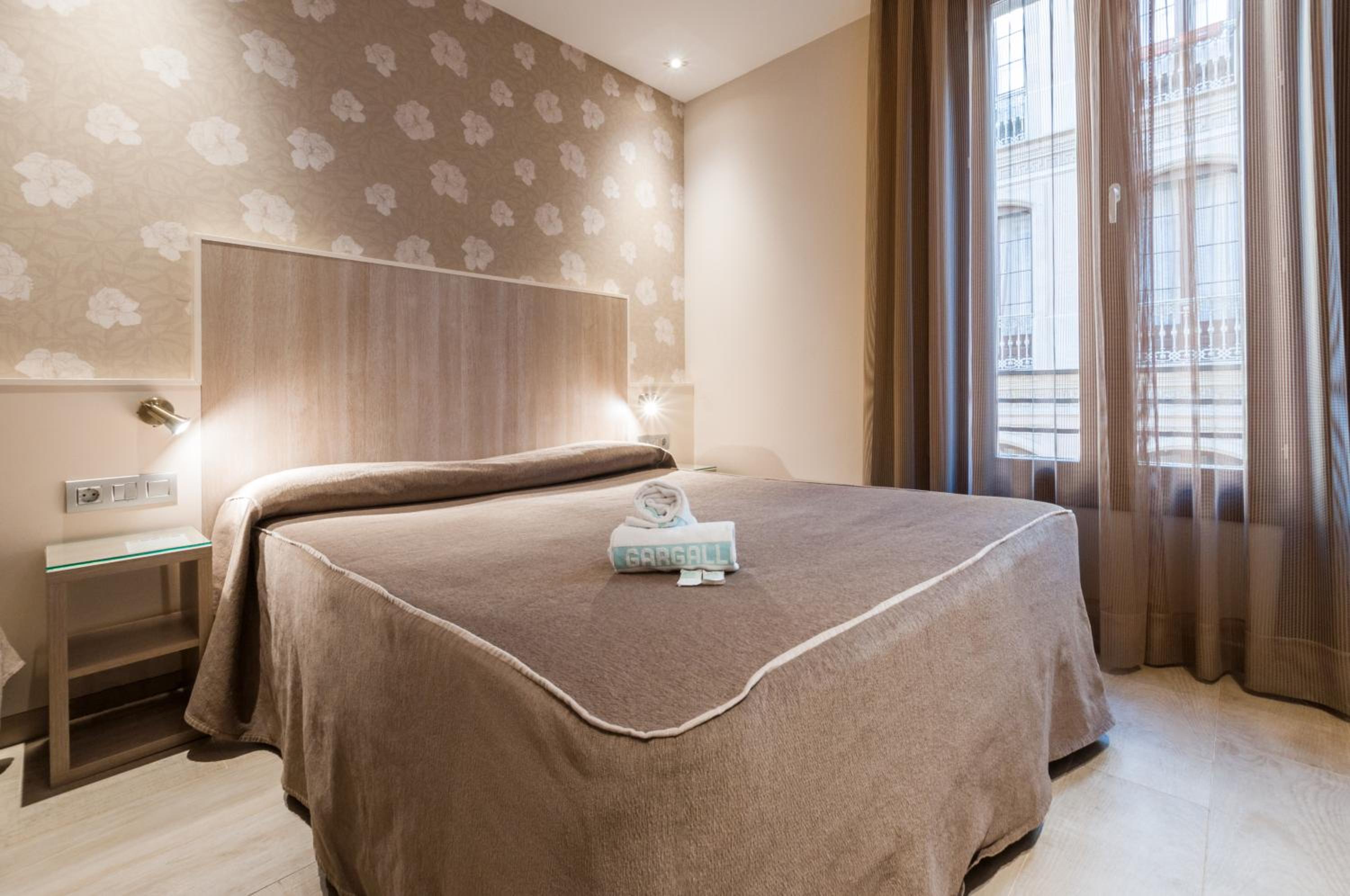 Double Or Twin Room - Street View