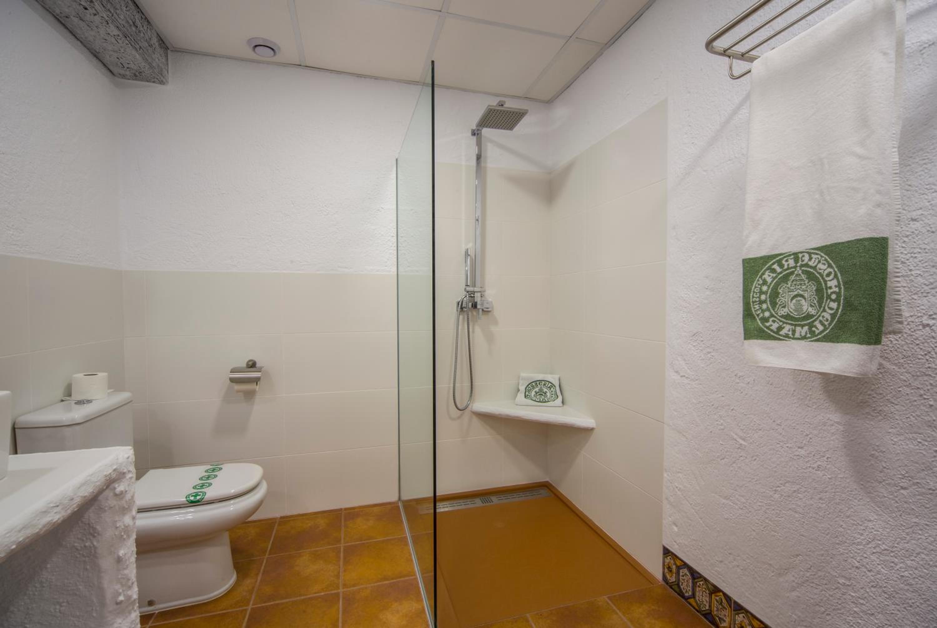 Twin Room With Mountain View (3 Adults) - Photo 9