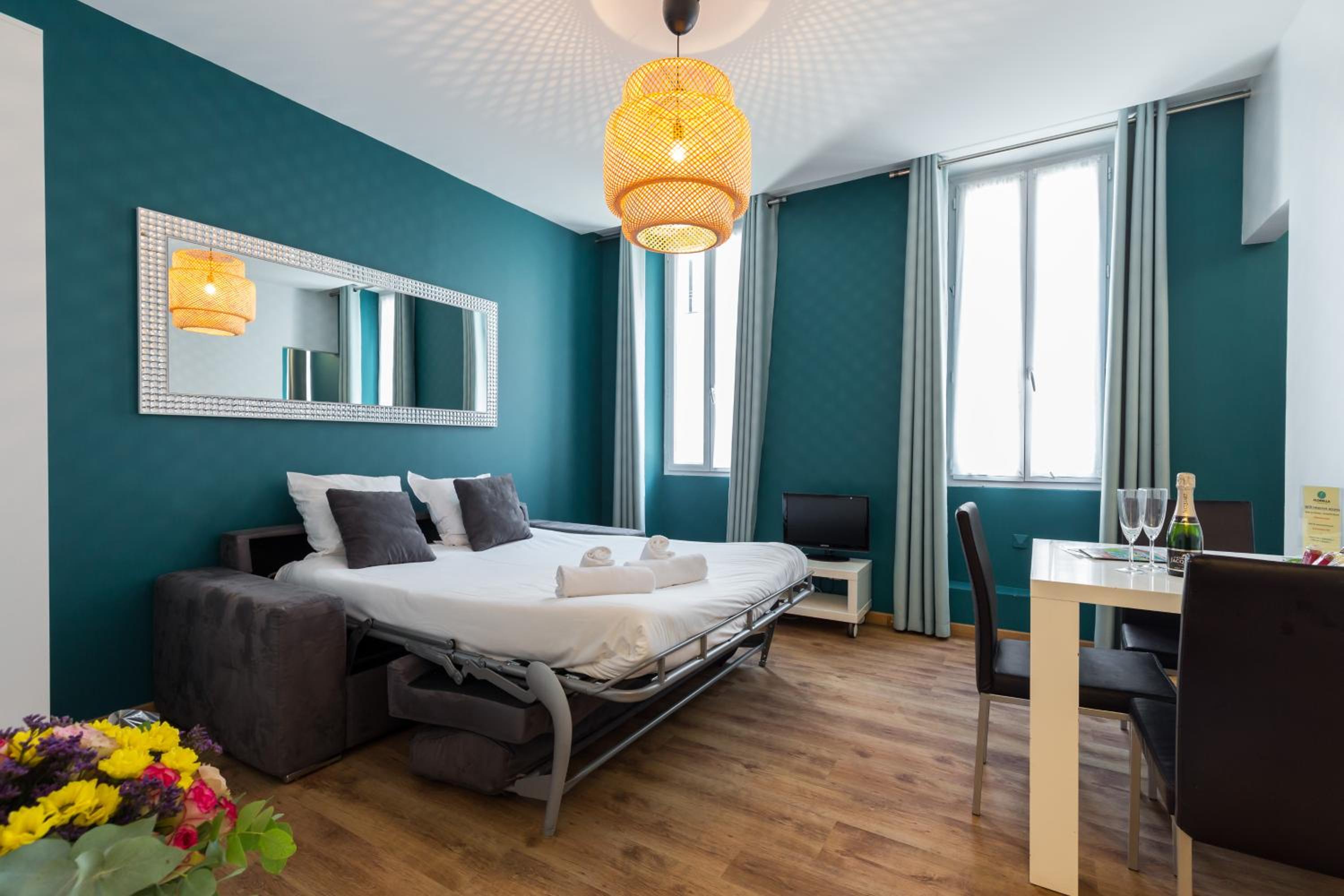 Standard One-Bedroom Apartment - Photo 1