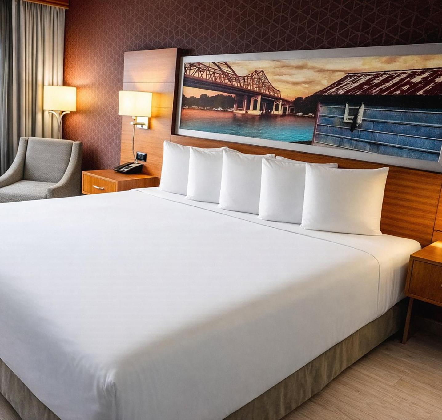 Premium King Room with City View