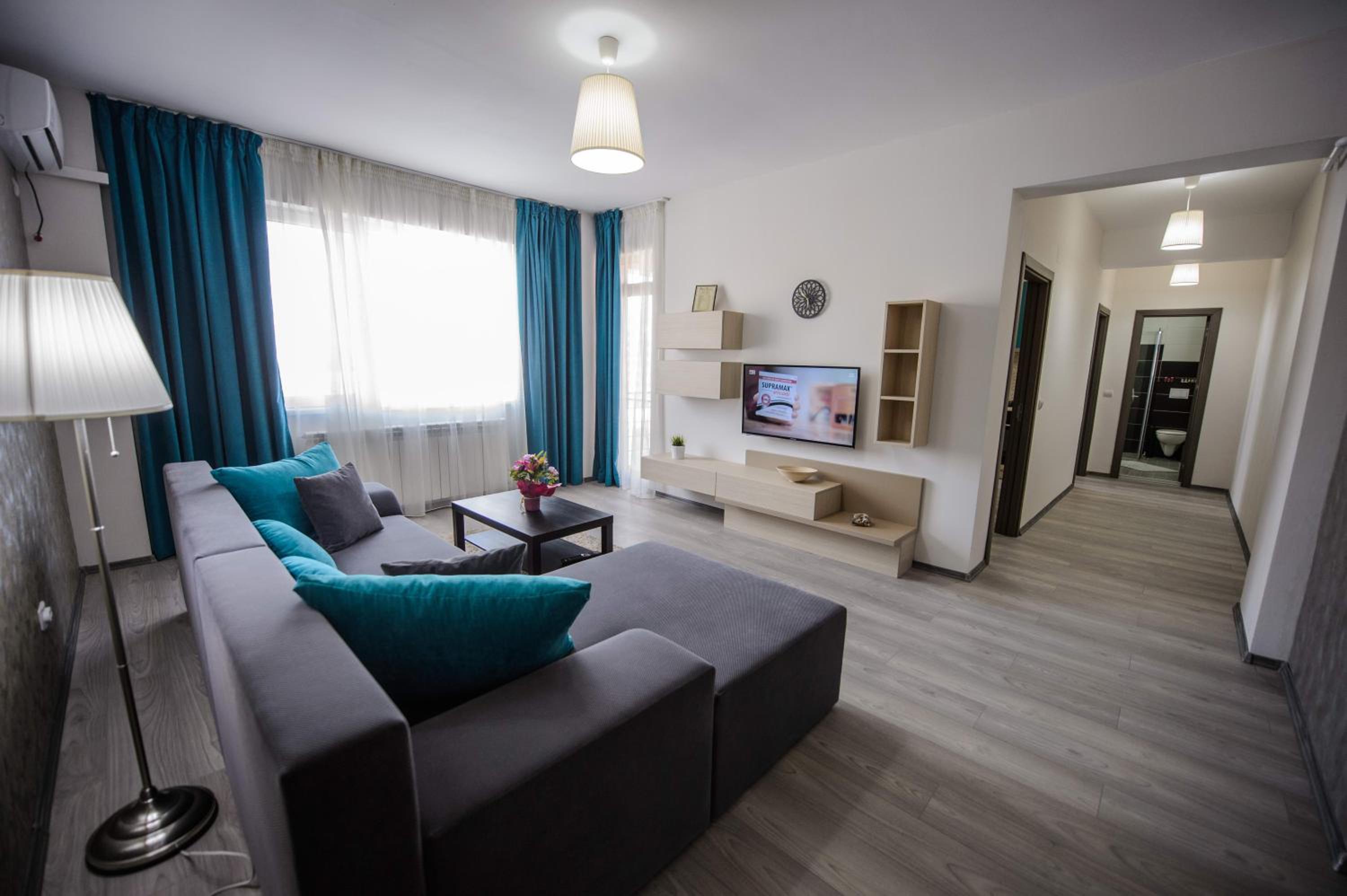 Deluxe Apartment photo 2