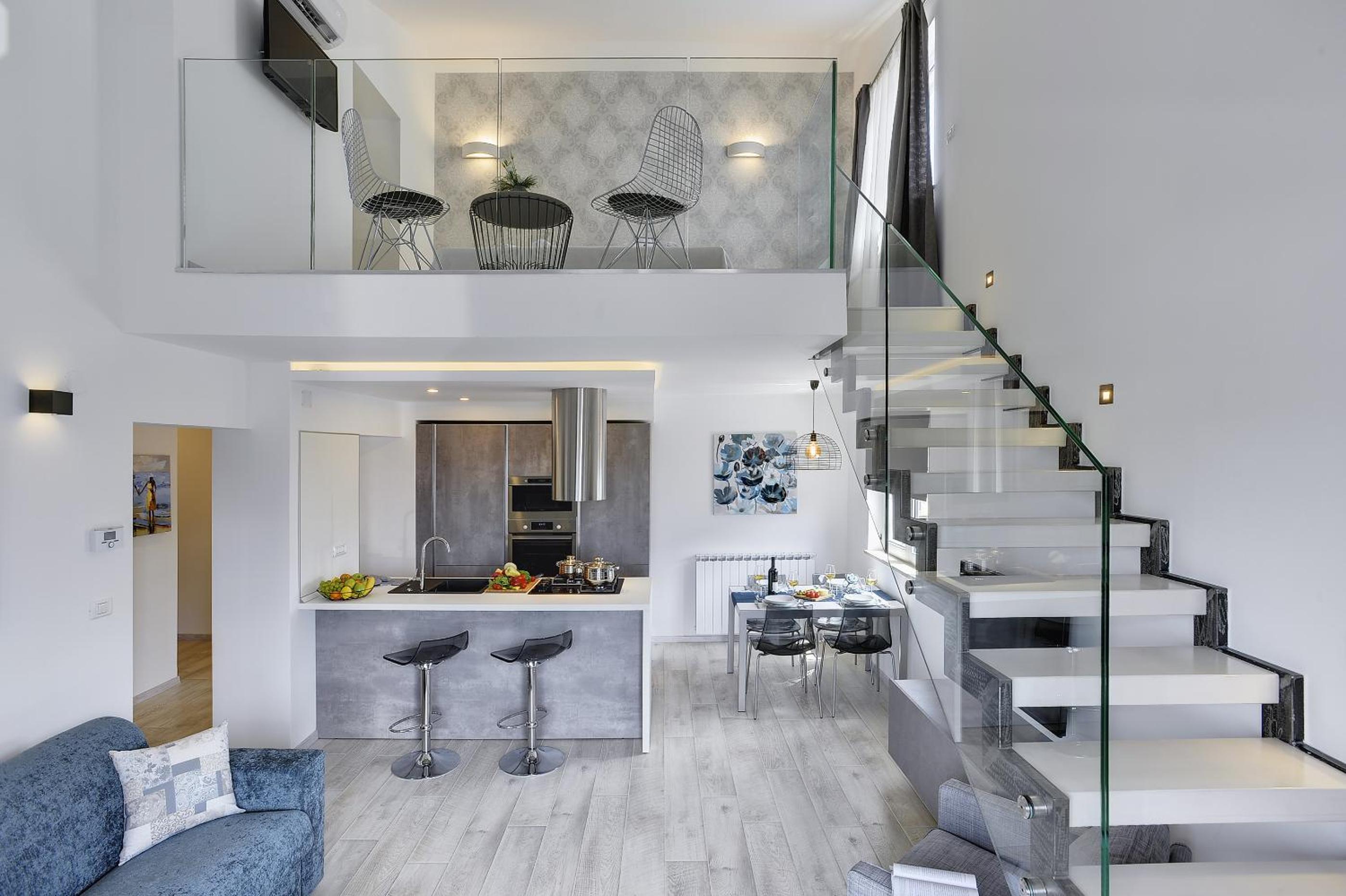 Deluxe Apartment