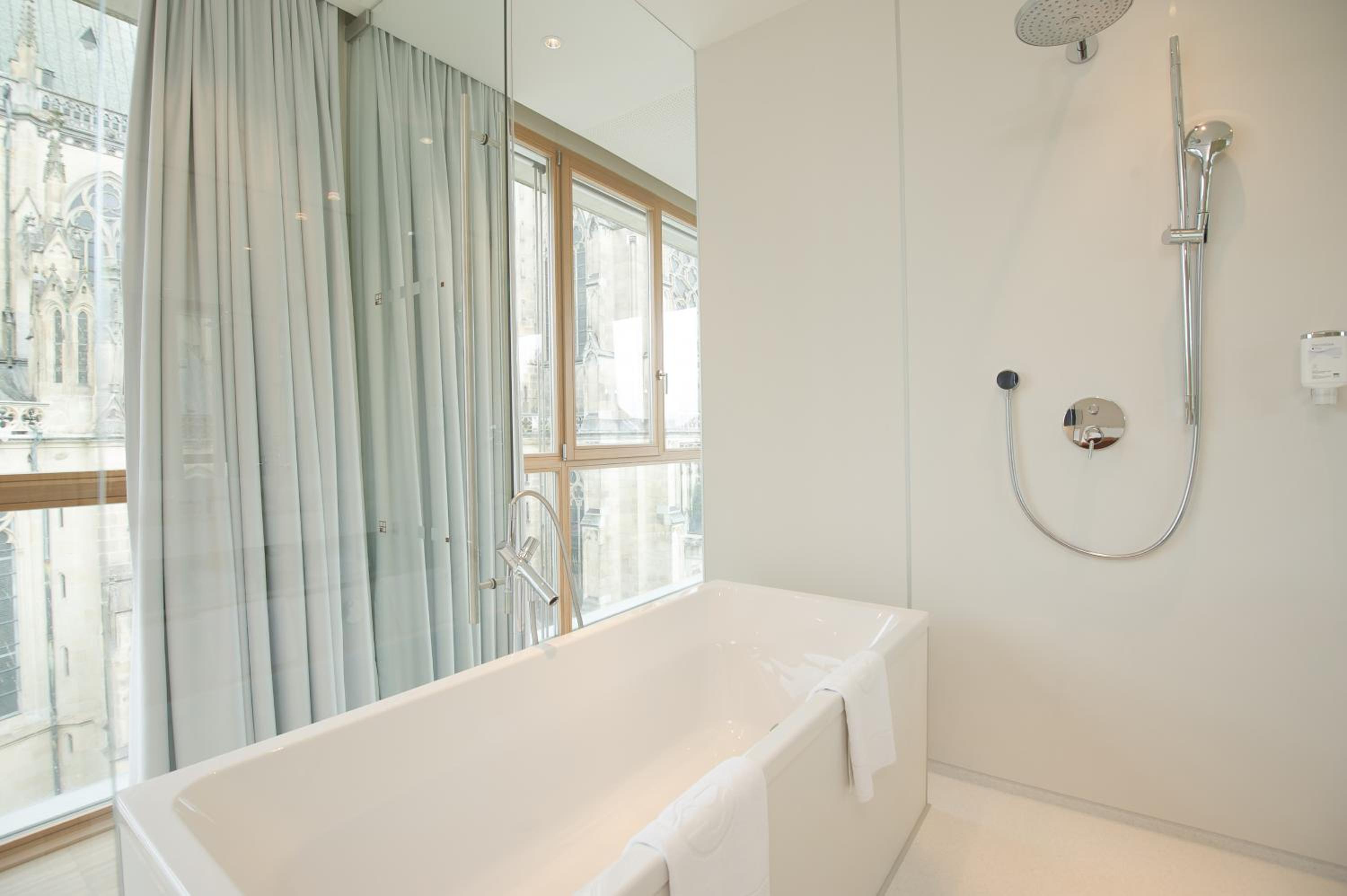 Suite photo 2