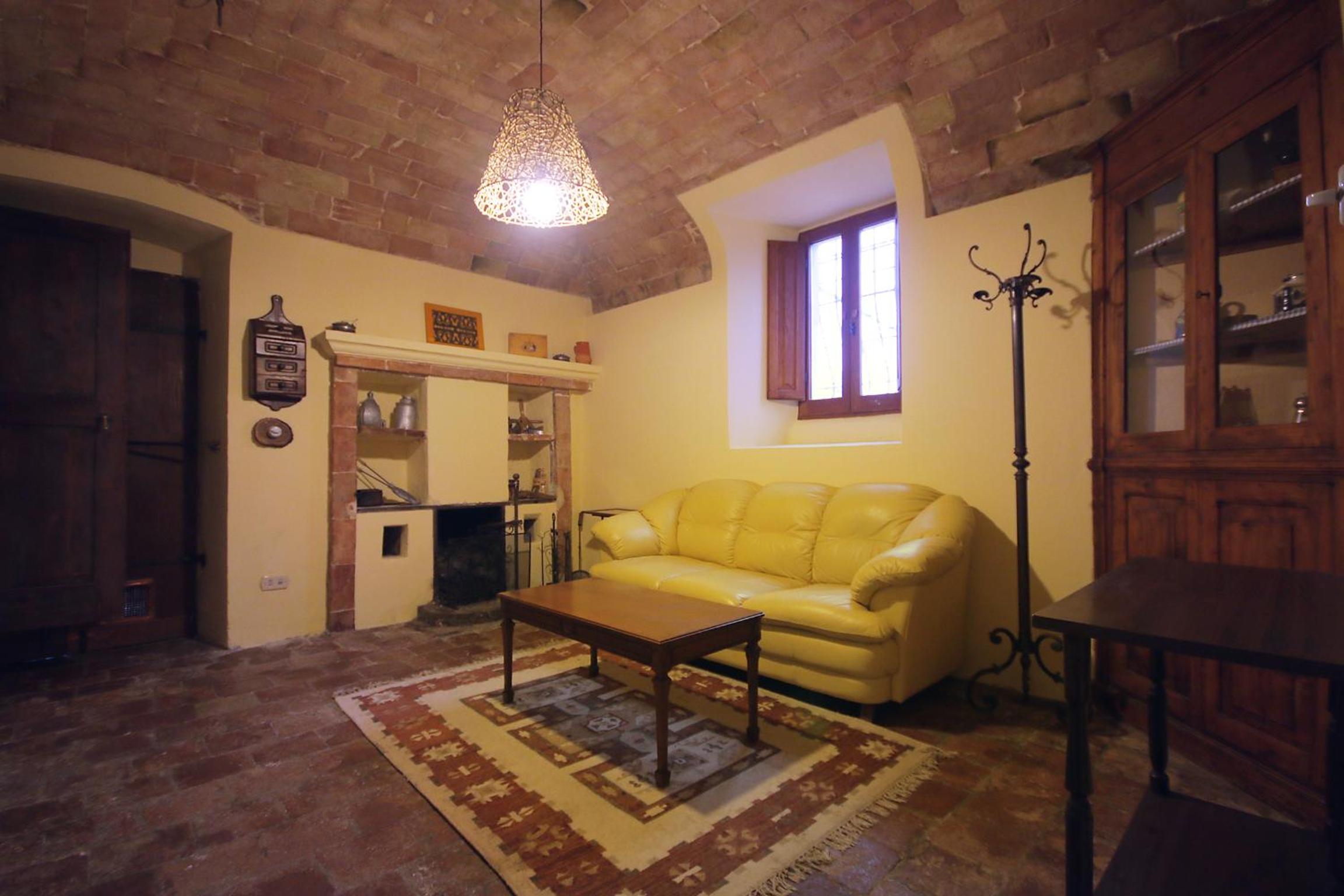 Maisonette - Photo 1